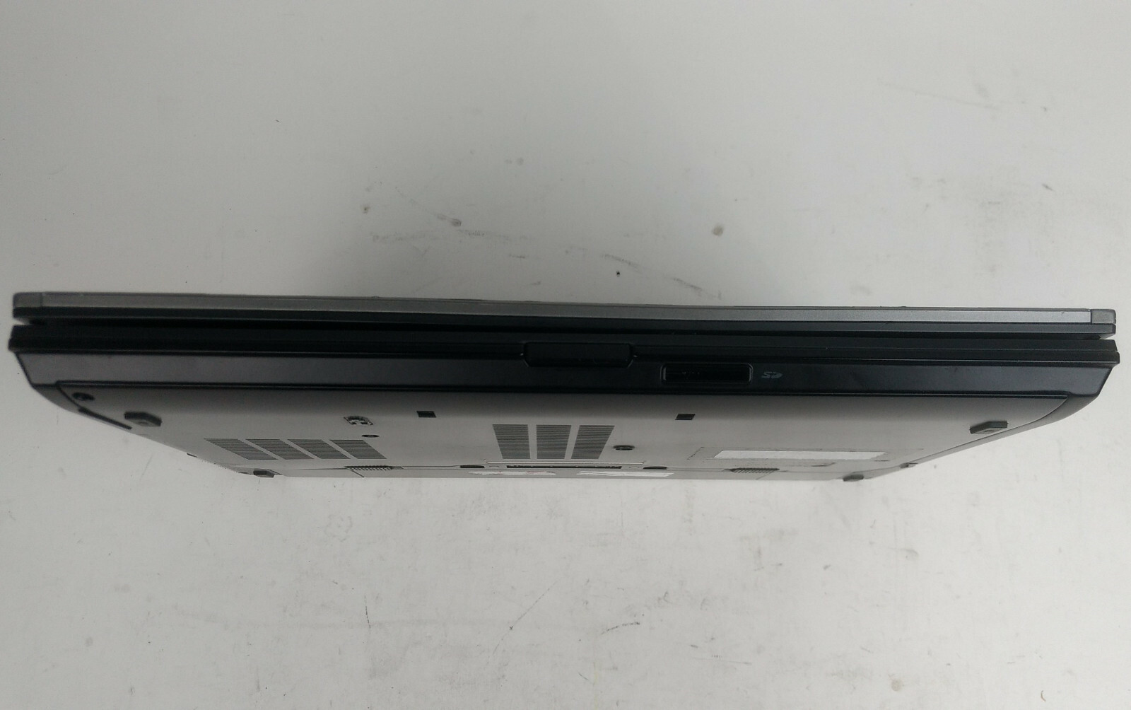 Dell Latitude E6410 14″ Intel i5 M560@2.67GHz 4GB 250GB Win 10 No BT/Cell