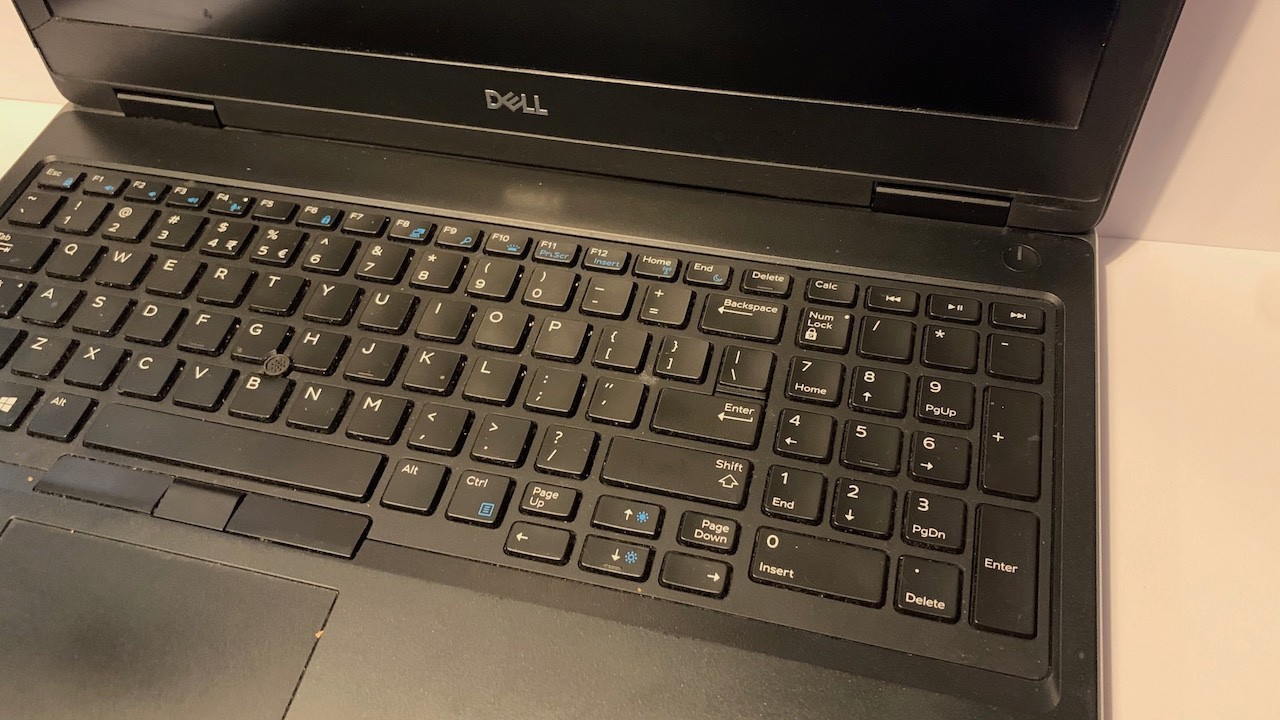 Dell Precision 7530 Mobile Workstation Xeon 64GB/1TB Quadro P3200 4GB