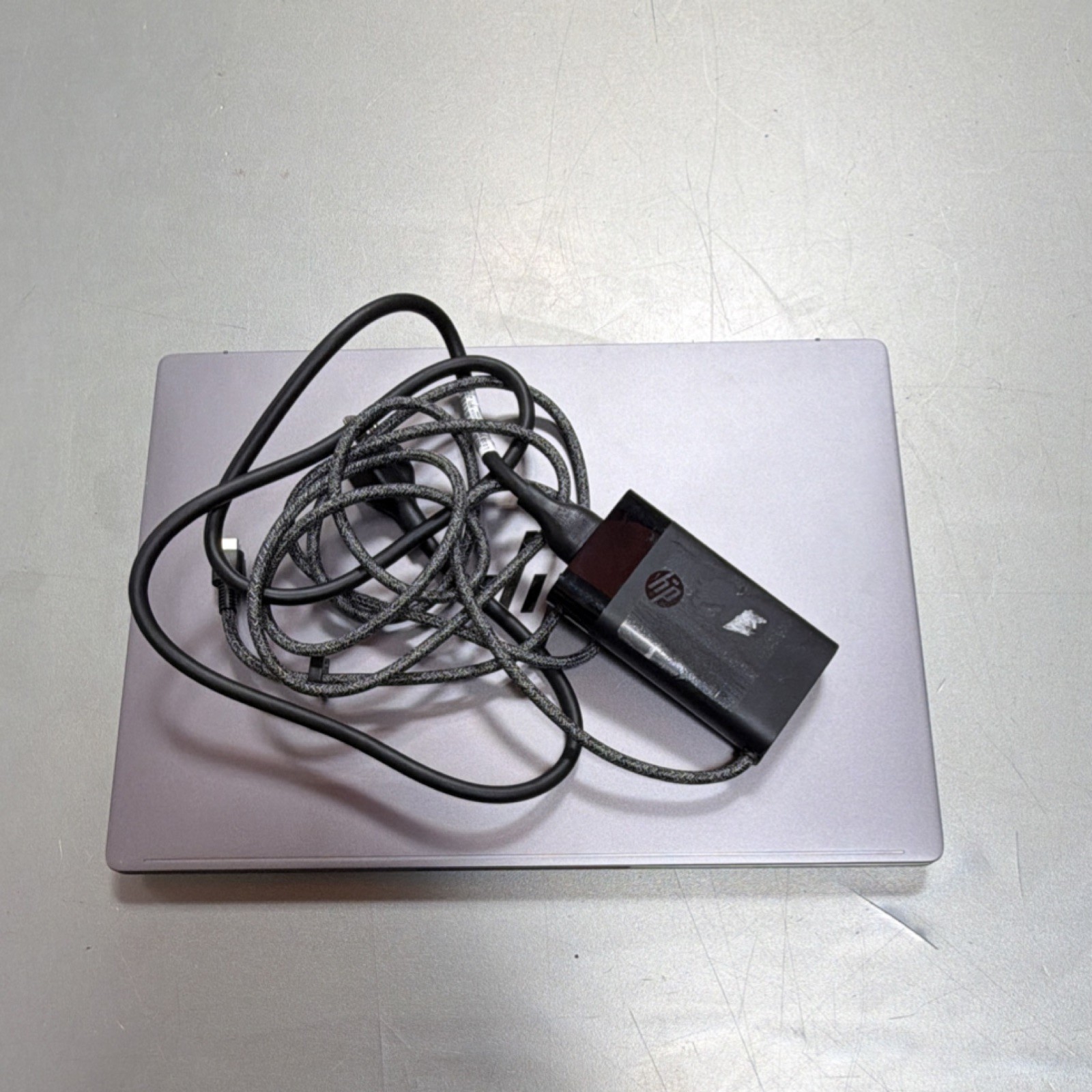 HP OmniBook X 14″ Laptop 14-fe0013dx Silver with Charger