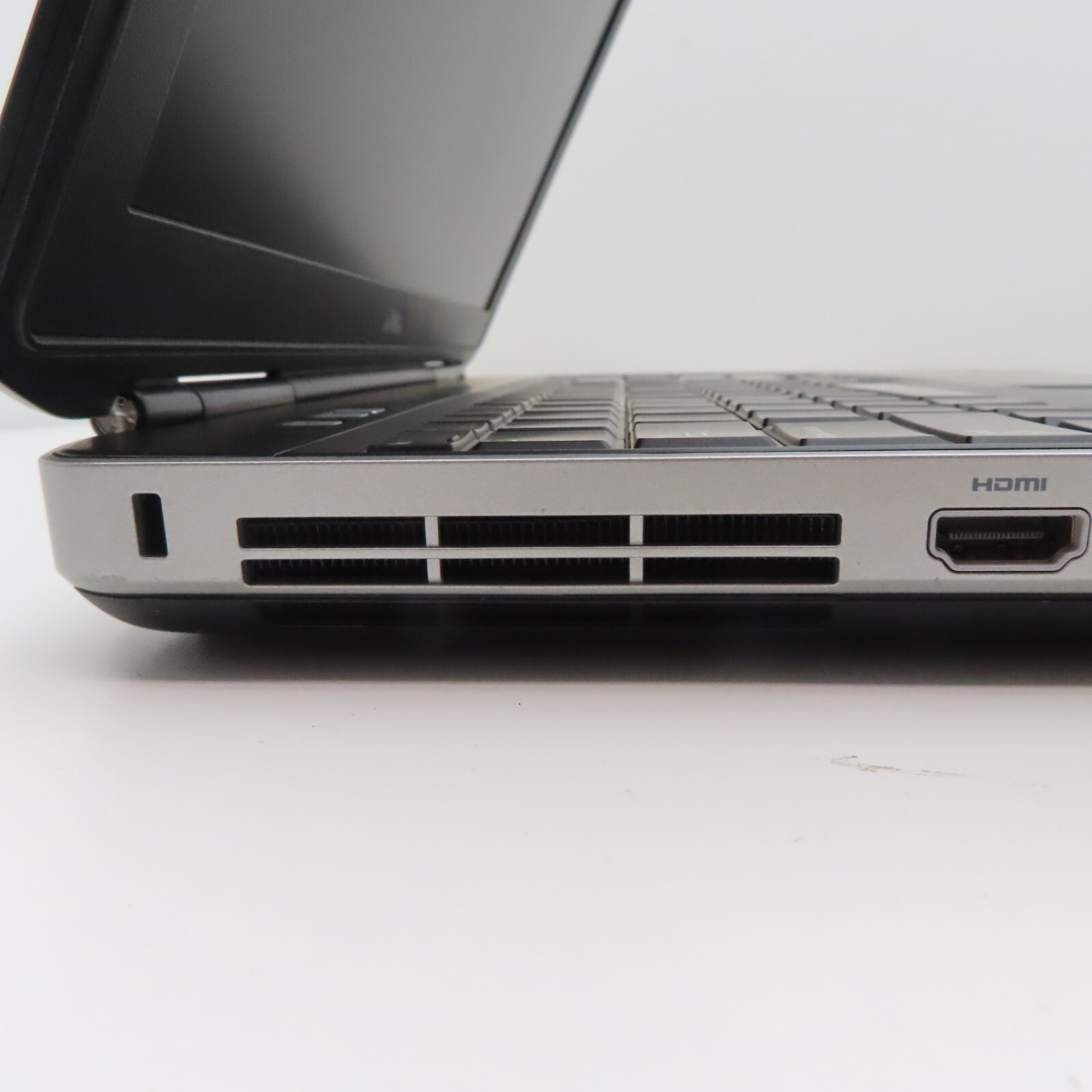 Dell Latitude E5530 Laptop Intel Core i3 2.50GHz 2 Cores 4GB Ram DDR3