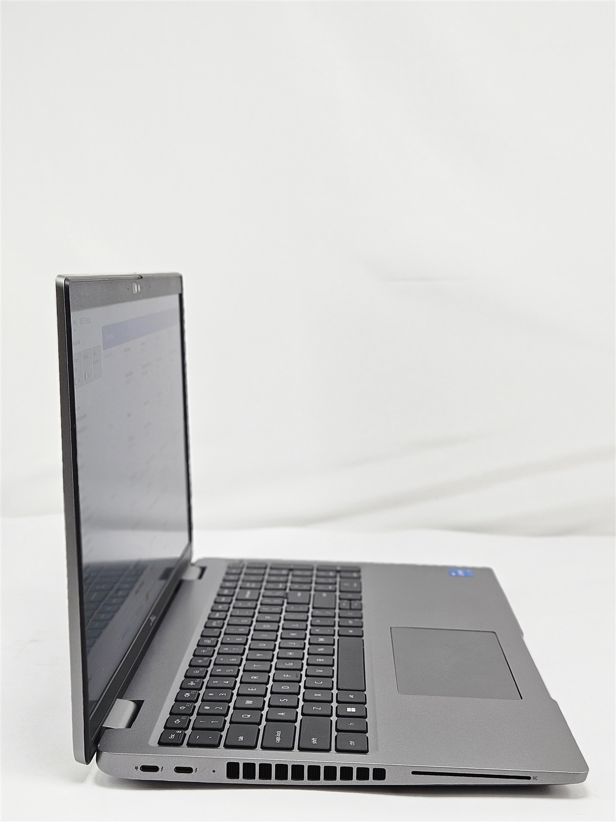 Dell Latitude 5540 i5-1345U 1.6GHz 256GB SSD 16GB 15.6″ Fingerprint Reader