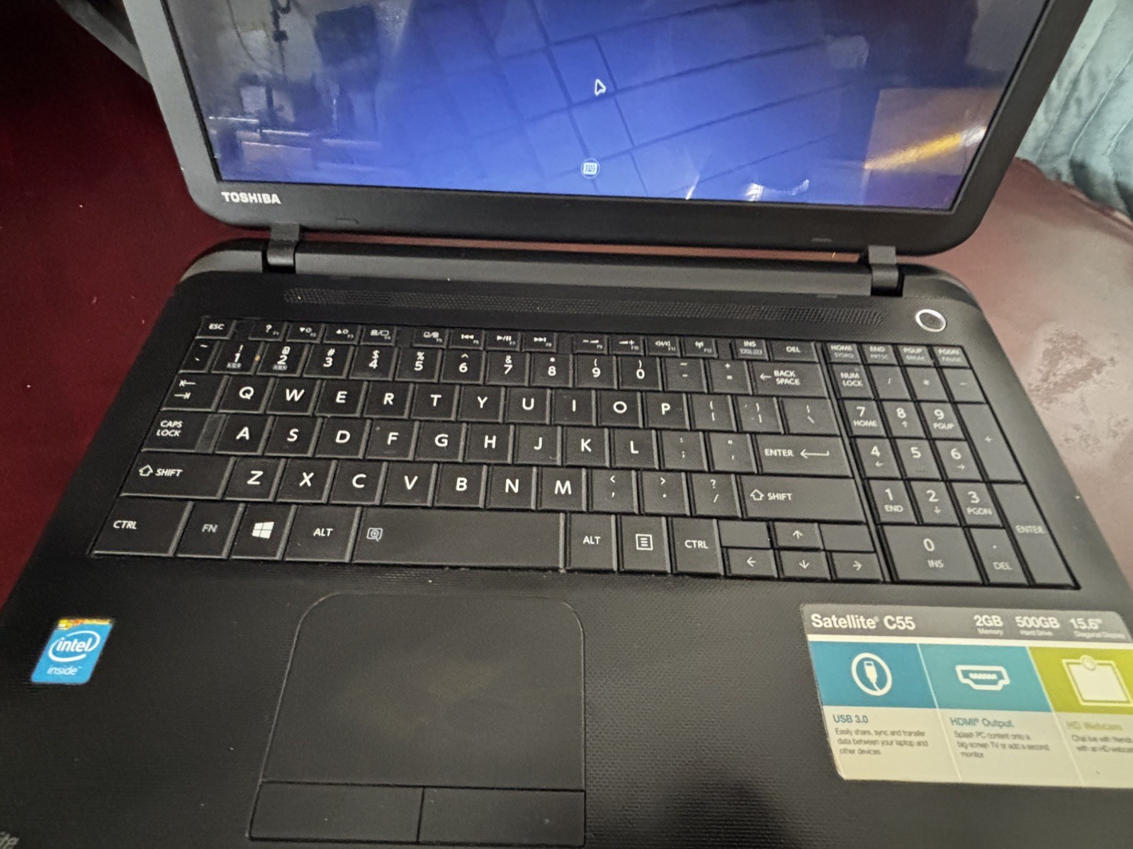 Toshiba Satellite C55-B5299 15.6″ Laptop Celeron 8GB RAM 1TB HDD Linux Mint