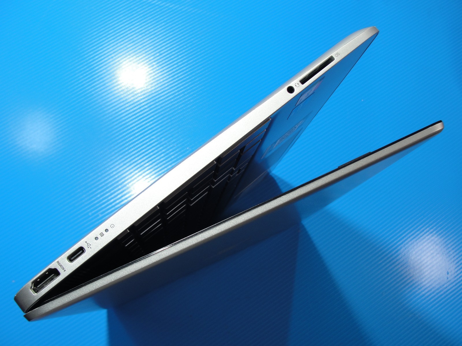 HP 15-DY2073DX 15.6”FHD TOUCH Intel Core i7-1165G7 2.8GHz 16GB RAM 512GB SSD+P/A