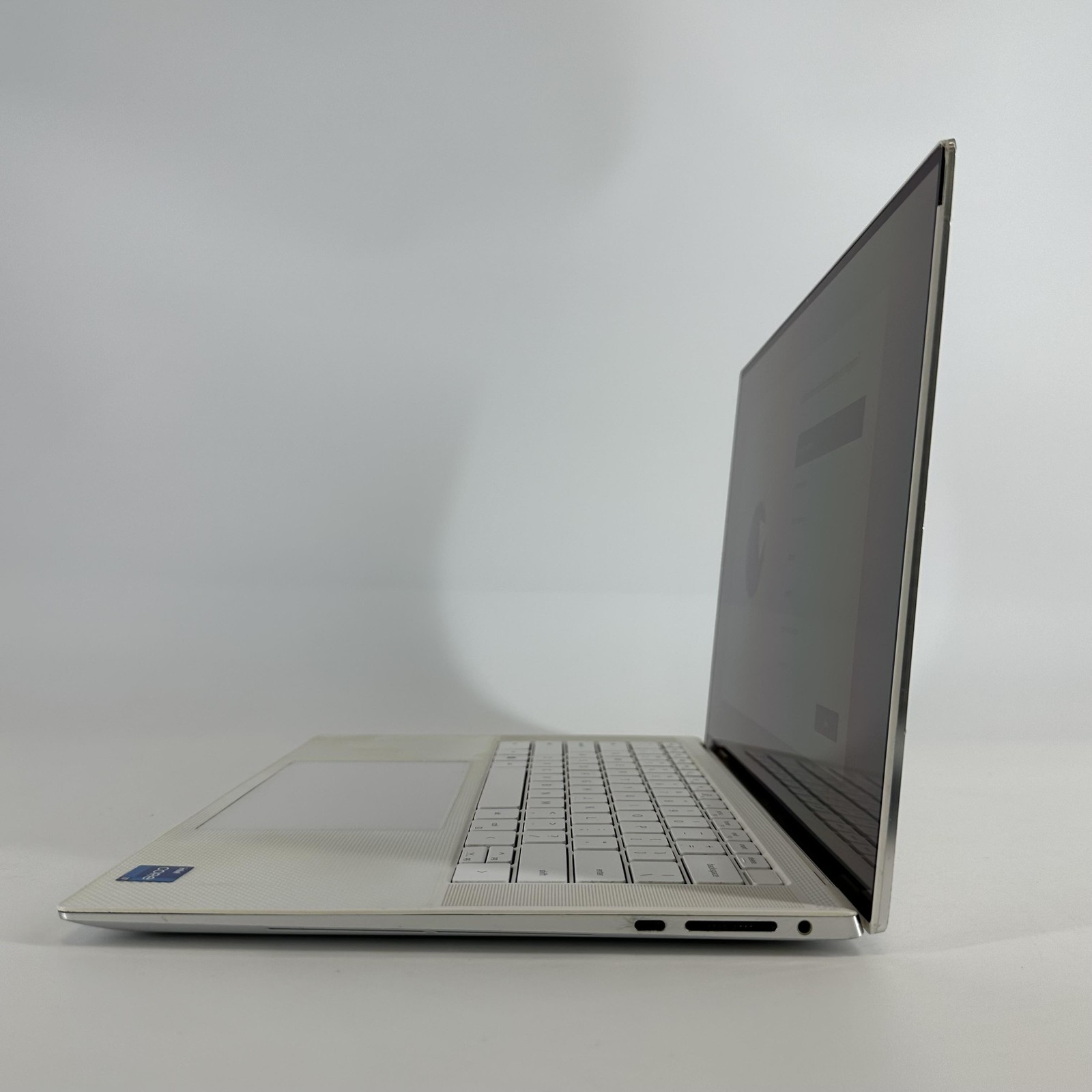 Dell XPS 15 9520 Silver 3.5K TOUCH 2.3 GHz i7-12700H 32GB 1TB Good – FRAME SPLIT