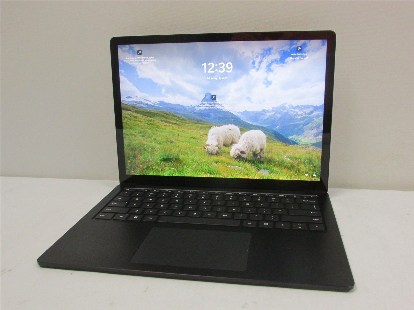 Microsoft Surface Laptop 5 1951 i7-1245U 2.7GHz 16GB RAM 256GB 13.5″ Win 11 Pro