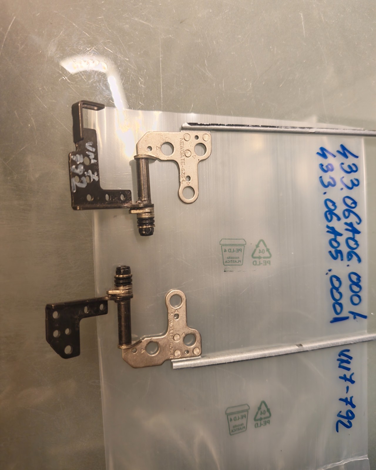 ACER V15 V17 VN7-792 NITRO HINGES HINGES 433.06A05.0001 433.06A06.0001 #