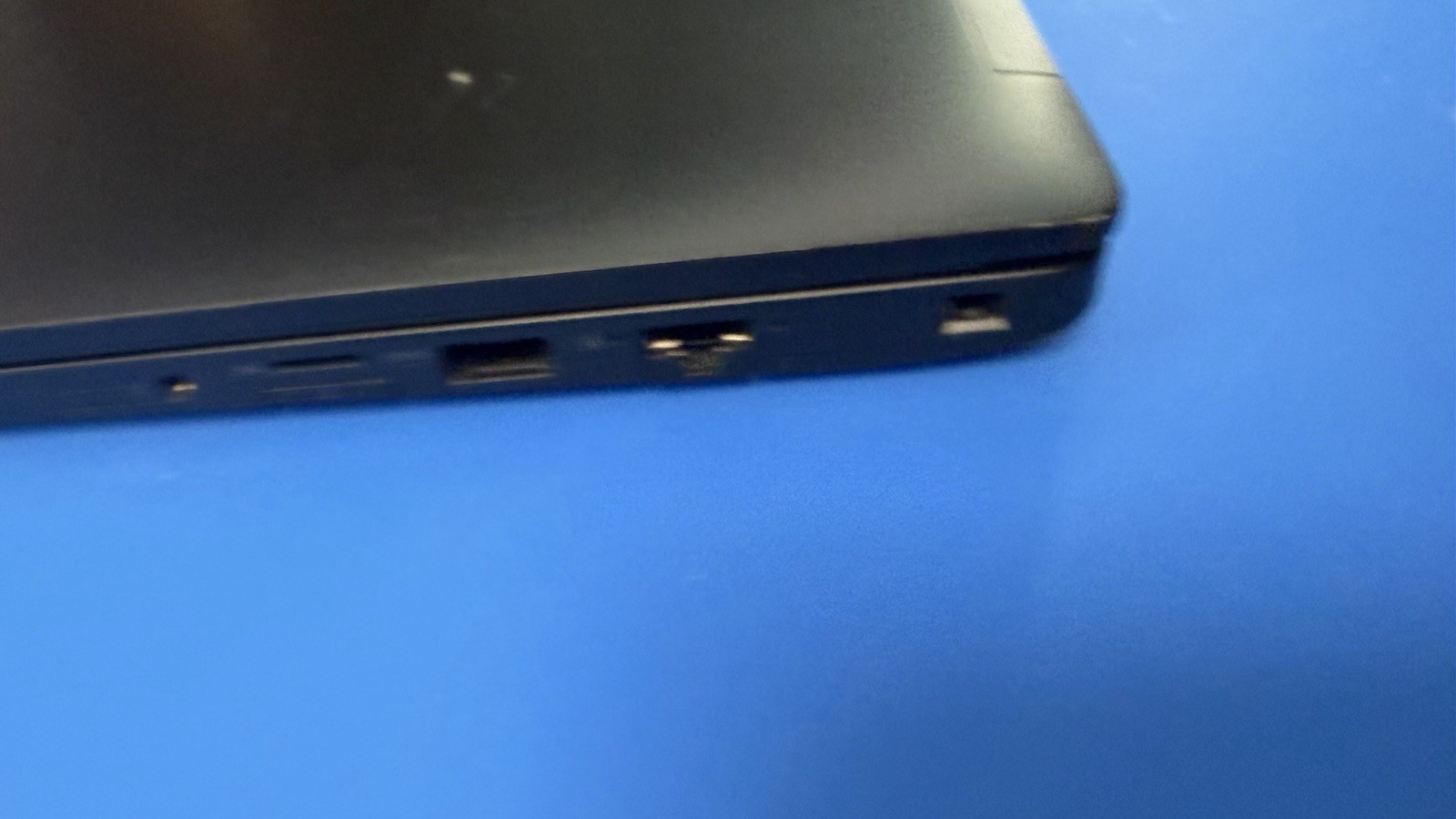 Dell Latitude 7490 i7 8th Gen Laptop Powers On Dark Screen Parts Repair