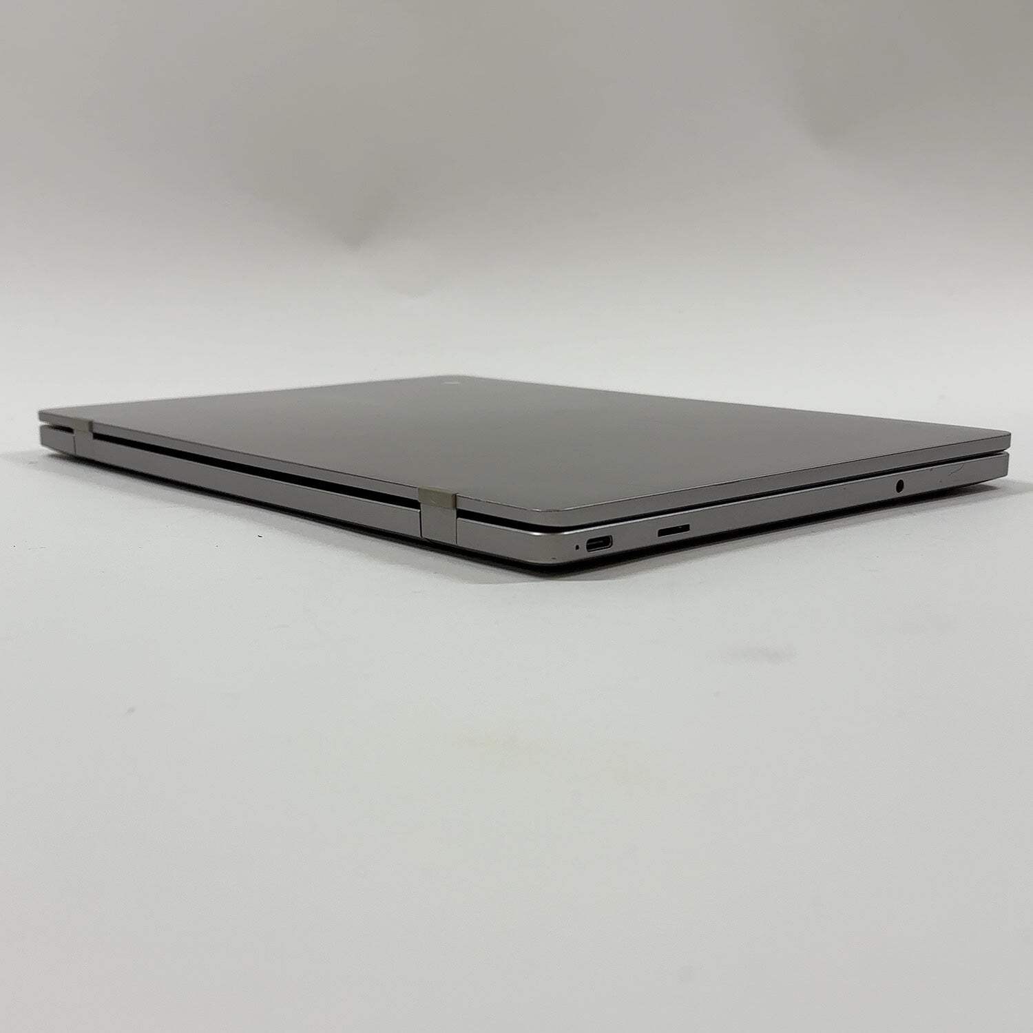 Samsung Galaxy Chromebook 4 XE310XBA-KA2US 11.6″ Celeron N4020 1.1GHz 4GB RAM 64
