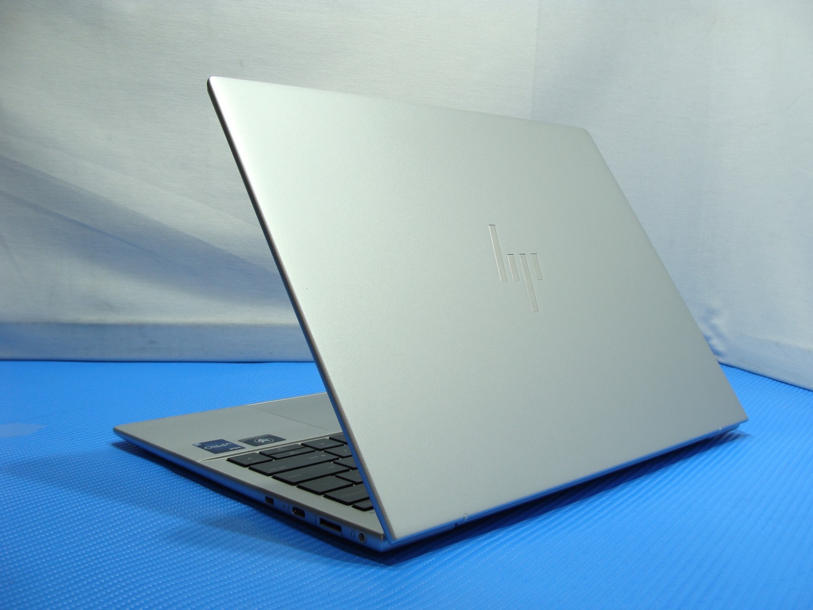 HP Elite Dragonfly G3 13.5″FHD+ vPro i7-1265U 1.8GHz 16Gb 512GB SSD Win11Pro +PA