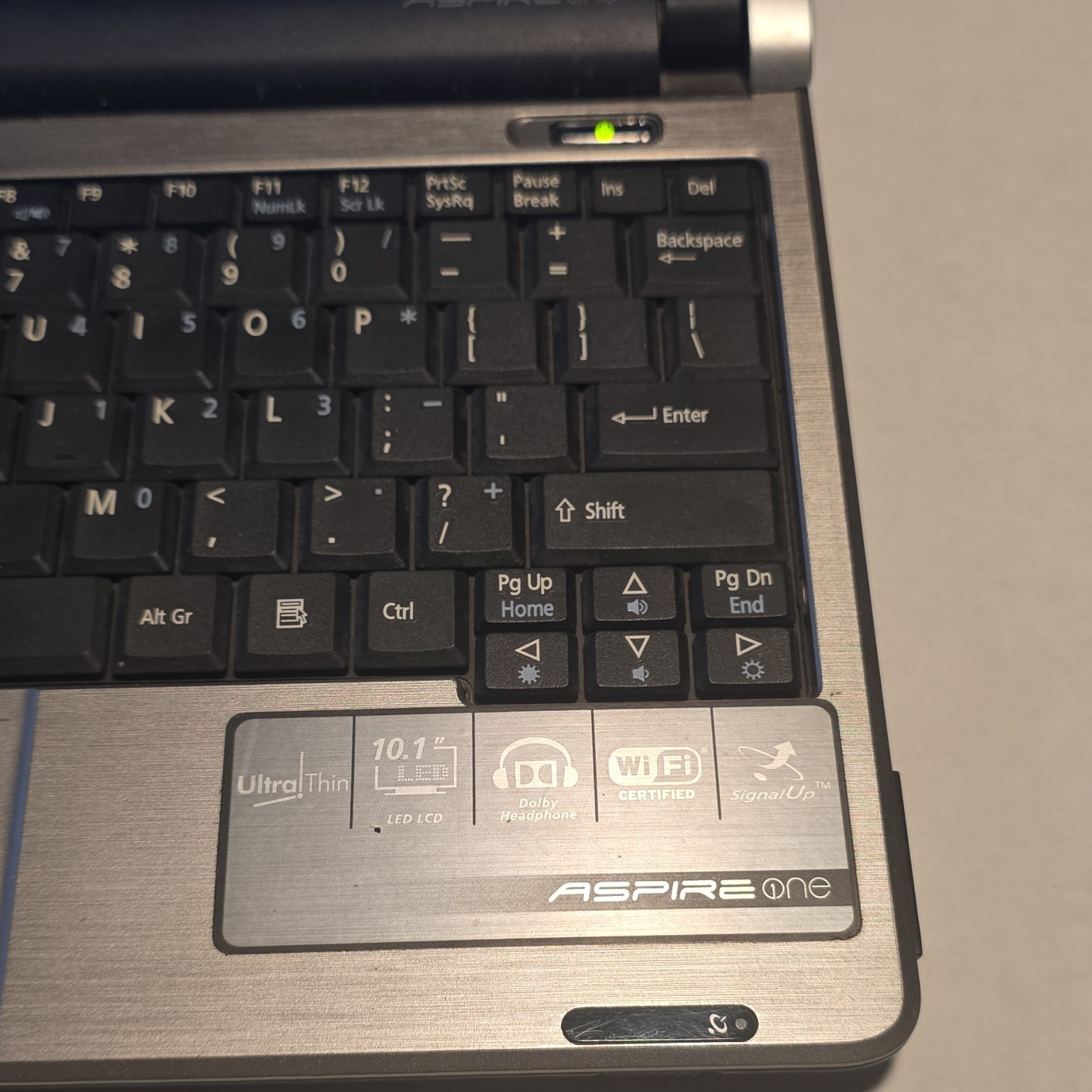 Acer Aspire One 10.1in Intel Atom 1.66GHz 1GB 160GB Win7 Starter Black