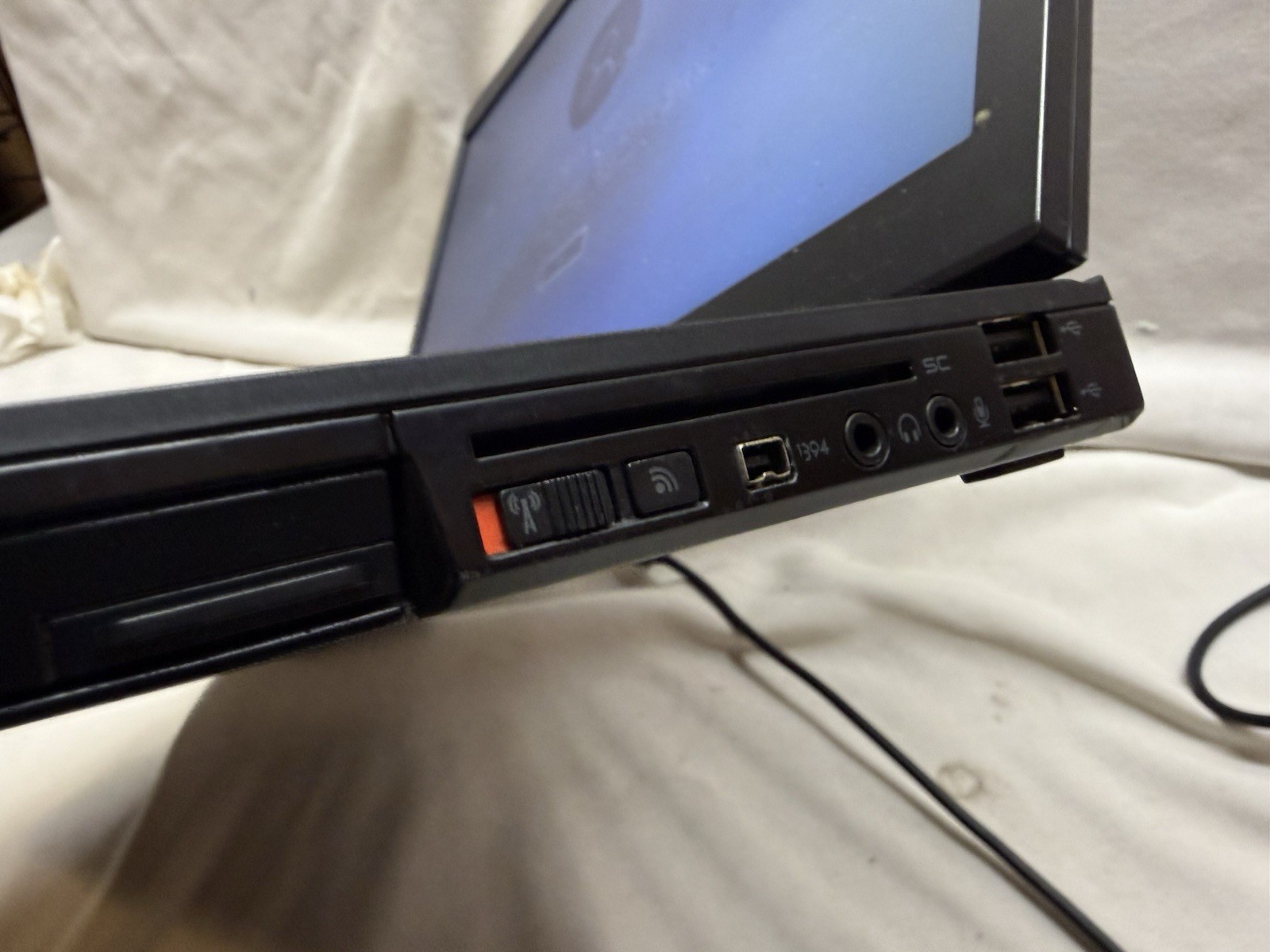 Dell Latitude E6500 Laptop Computer – Powers On ~ For Parts/Repair AS IS