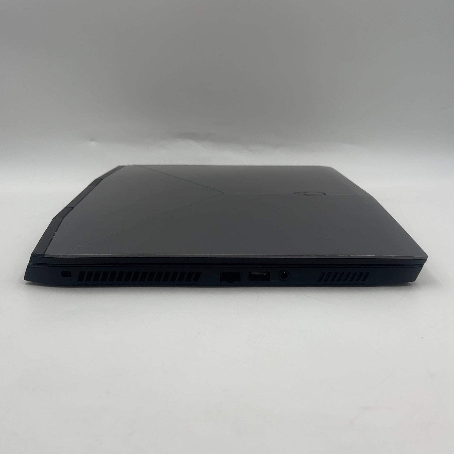 Alienware M15 15.6″ i7-8750H 2.2GHz 16GB RAM 512GB SSD GeForce RTX 2060