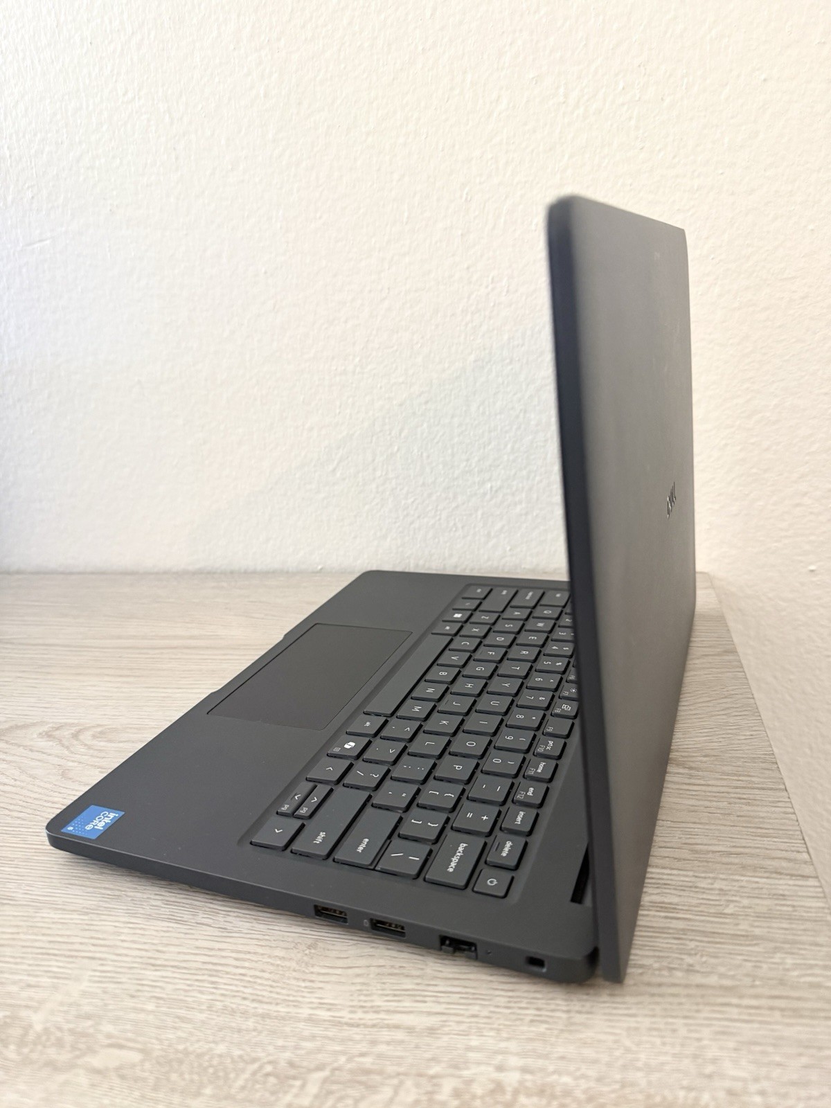 Dell Pro 14 PC14250 14” Intel Core 5 120u – 256GB / 16GB Windows 11 Pro