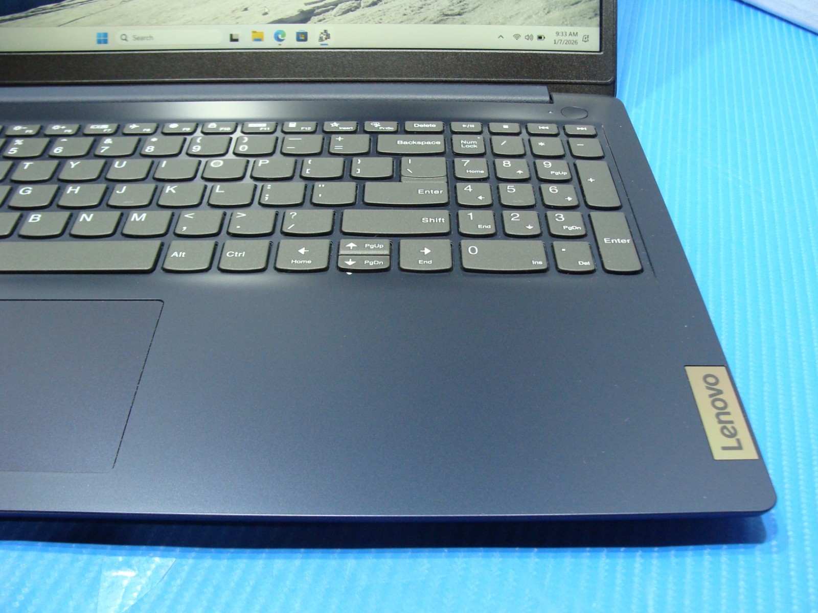 Lenovo IdeaPad 1 15IAU7 15.6″ FHD TOUCH core i5-1235U 1.3GHz 8GB 512GB Win 11 H