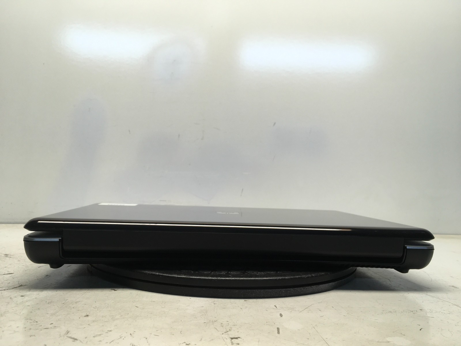 HP G60-243CL AMD Turion Dual-Core RM-72 2100MHz 3 GB NO HDD