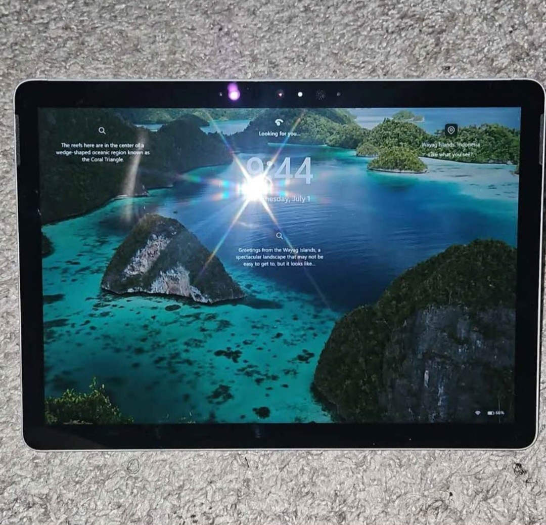 Microsoft Surface Go 3 (64GB SSD, Intel Pentium Gold 6500Y, 1.1 GHz, 64GB)…