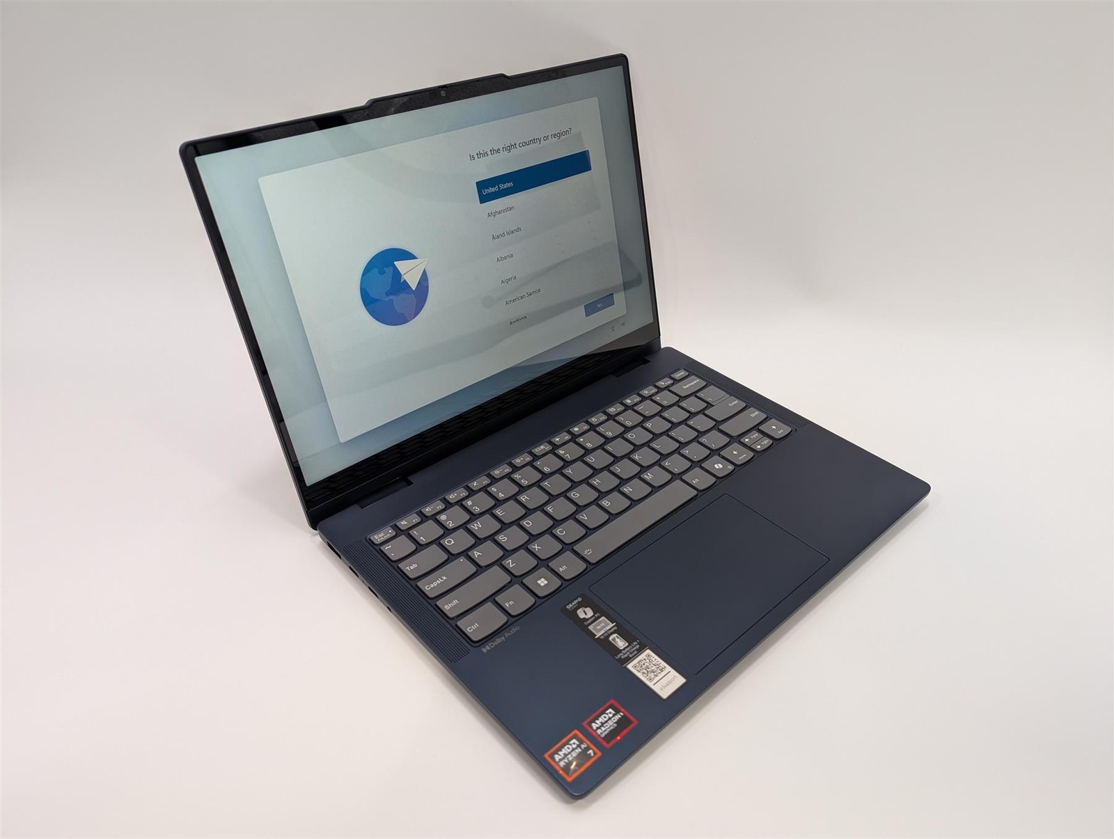 Lenovo IdeaPad 5 2in1 14″ Ryzen AI 7 350 16GB 1TB SSD 860M Blue Used-Very Good