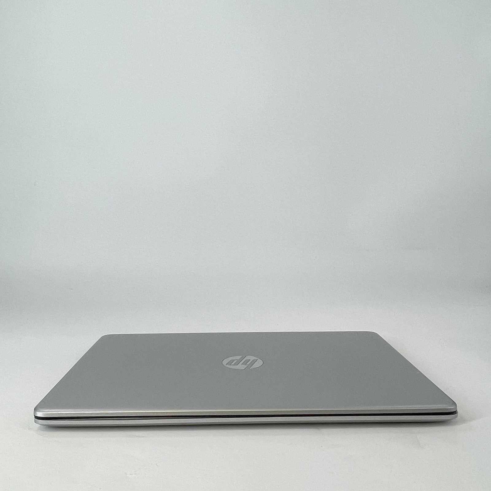 HP Notebook 15 Silver HD TOUCH i5-1035G1 1.00GHz 12GB 256GB SSD Good