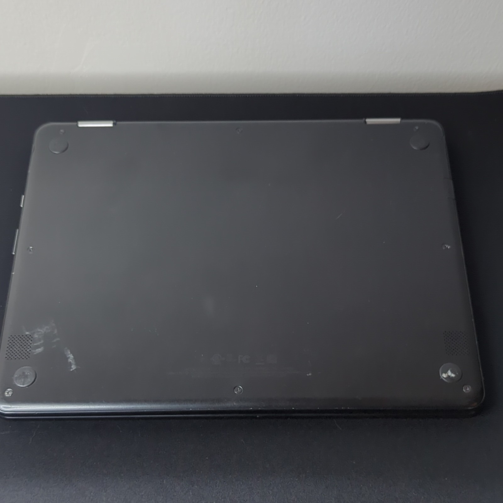 Samsung Chromebook XE510C24 12.3in 2-in-1 M3-6Y30 4GB 32GB Chrome OS Black