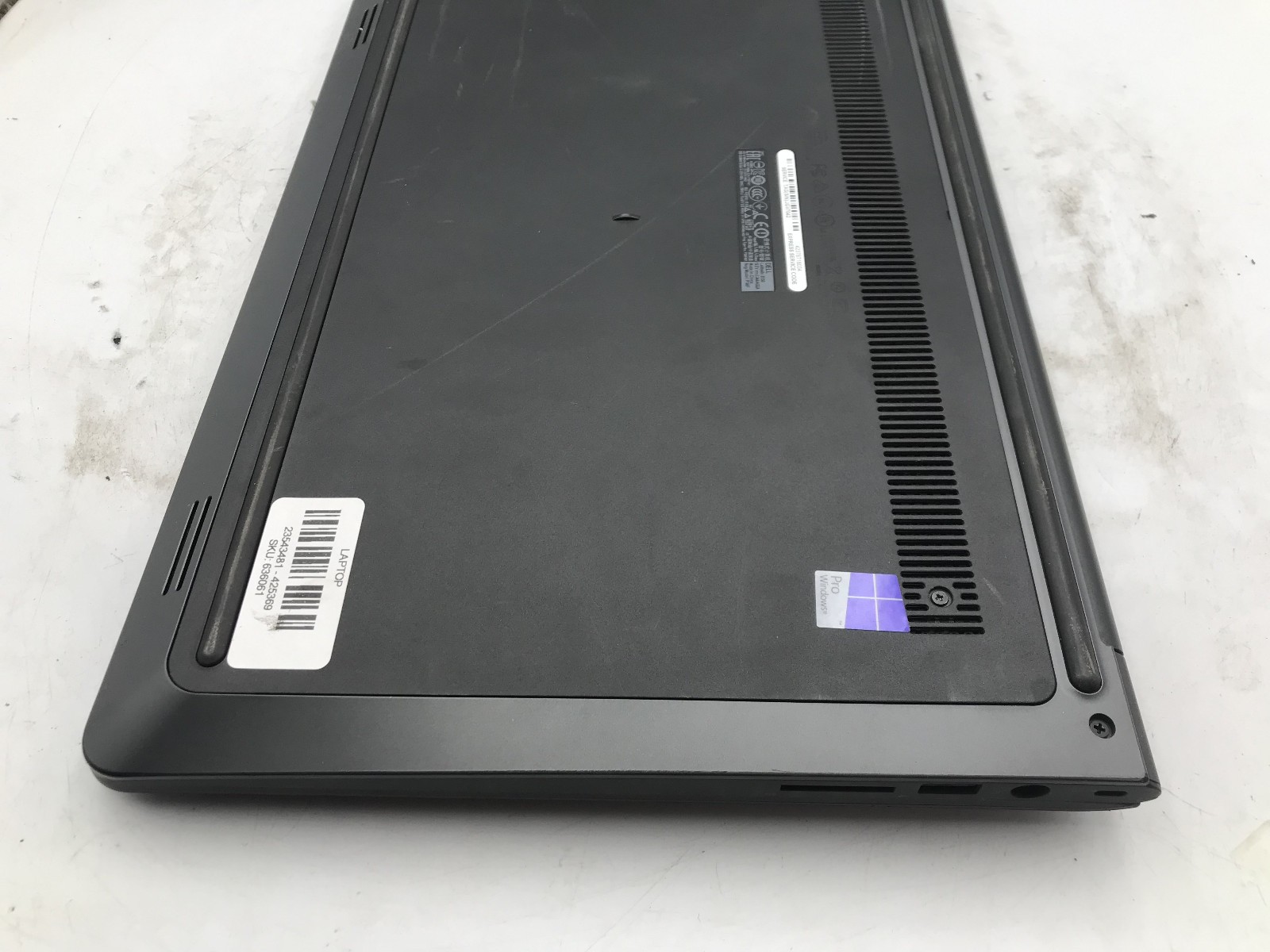 DELL LATITUDE 3550 – FOR PARTS/REPAIR – INTEL I5 1355U – NO RAM – READ DESC -BB