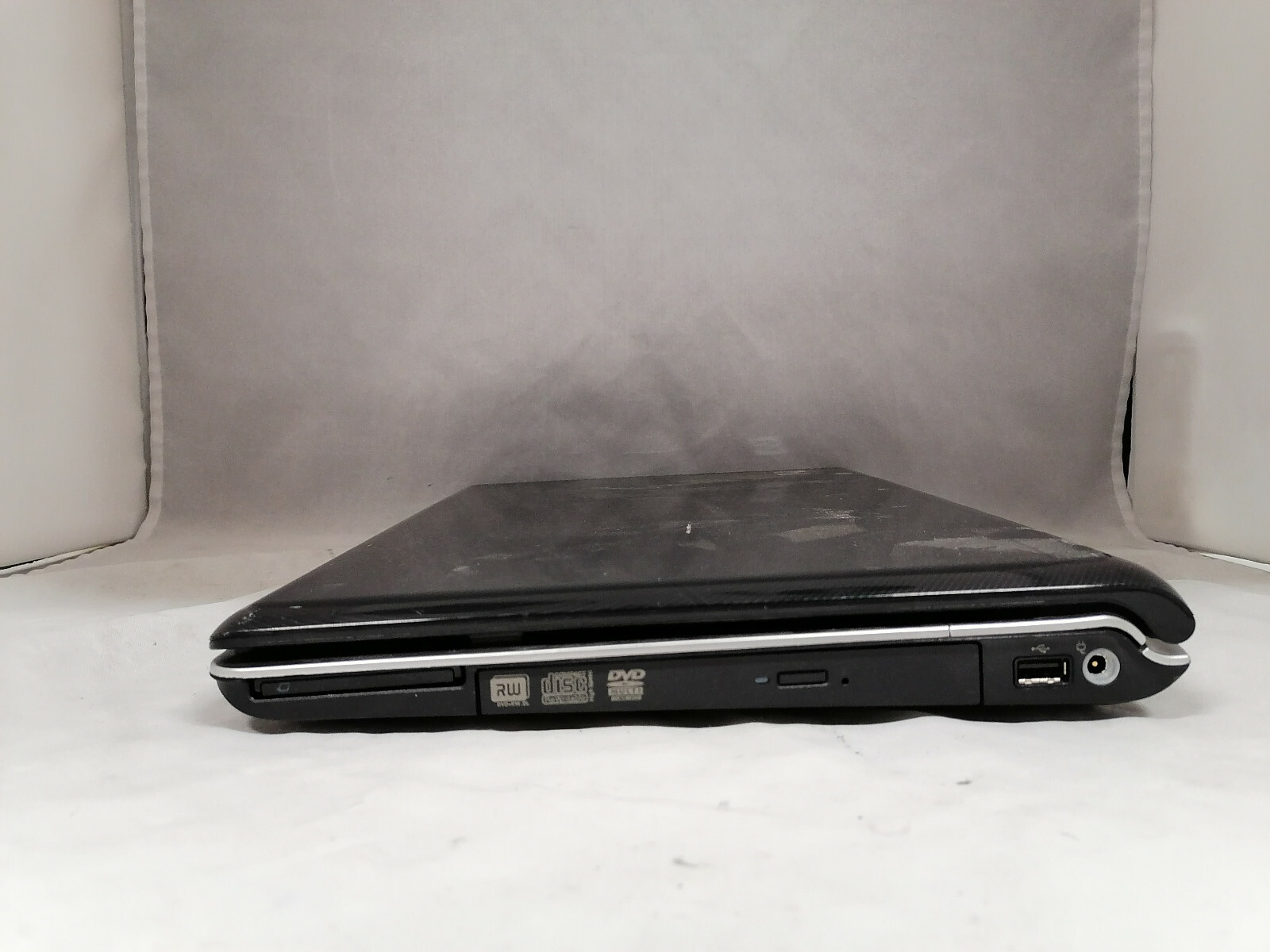 HP dv6604nr AMD TK-55 1GB DDR2 800MHz No HDD No Battery No Charger Video Issue
