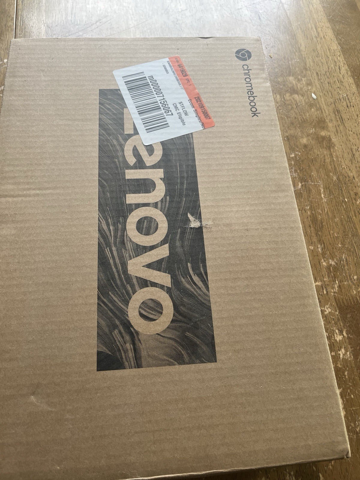 Lenovo chrome book small travel size or work chrome book smooth