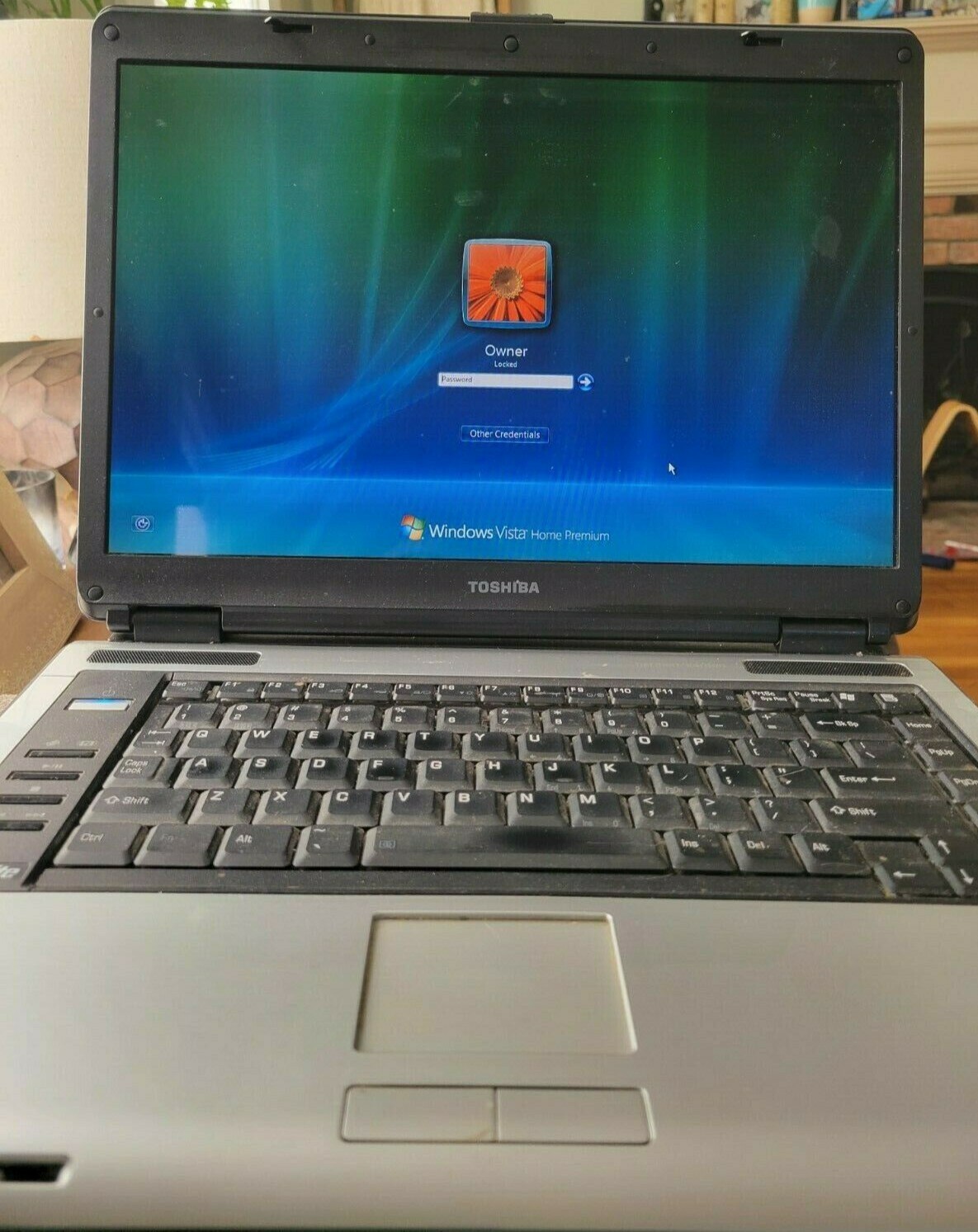 TOSHIBA SATELLITE LAPTOP COMPUTER A135-S4487 1.66 GHZ 1.99 GB RAM. WORKS!