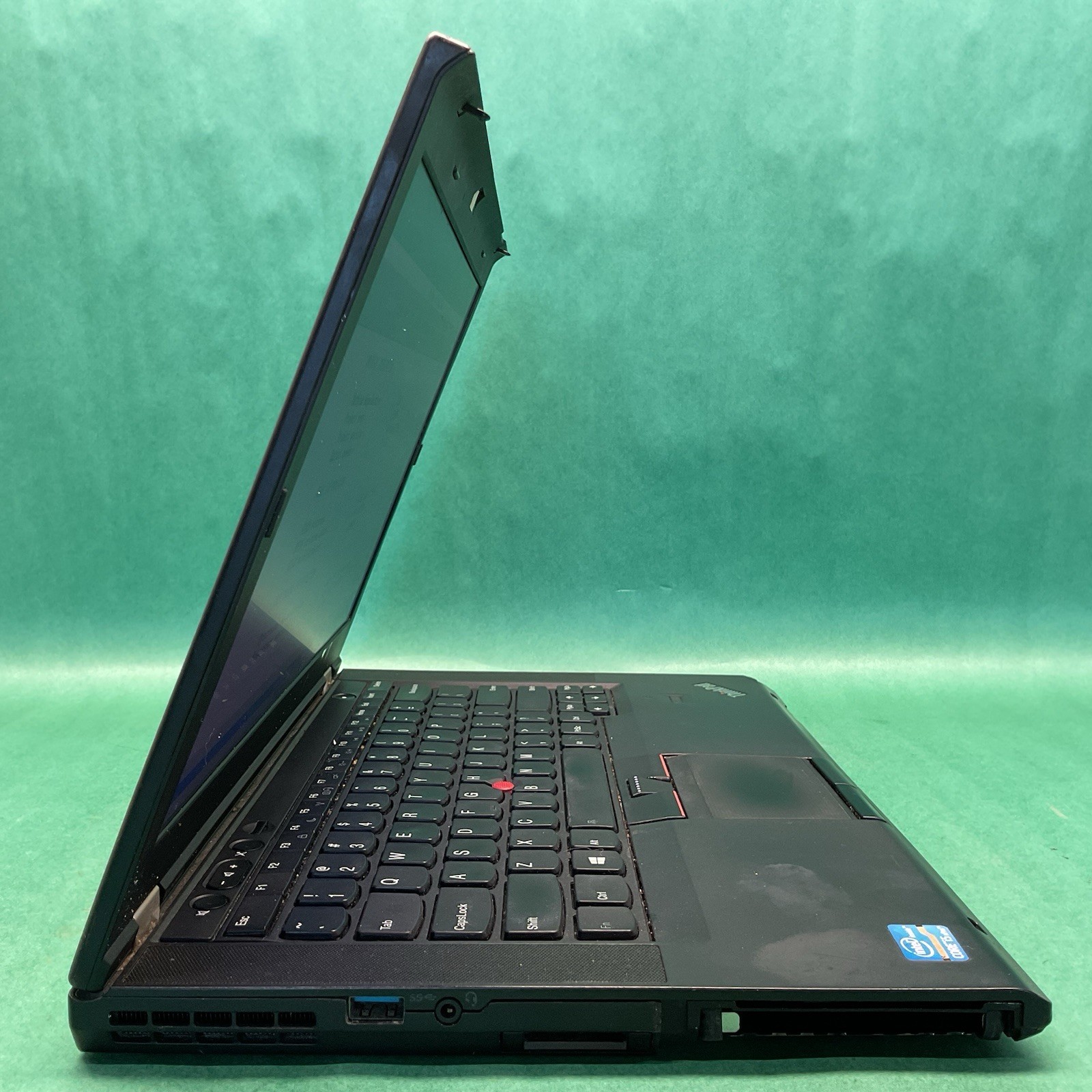 LENOVO THINKPAD T430s – Powers On – NO HARD DRIVE- Untested