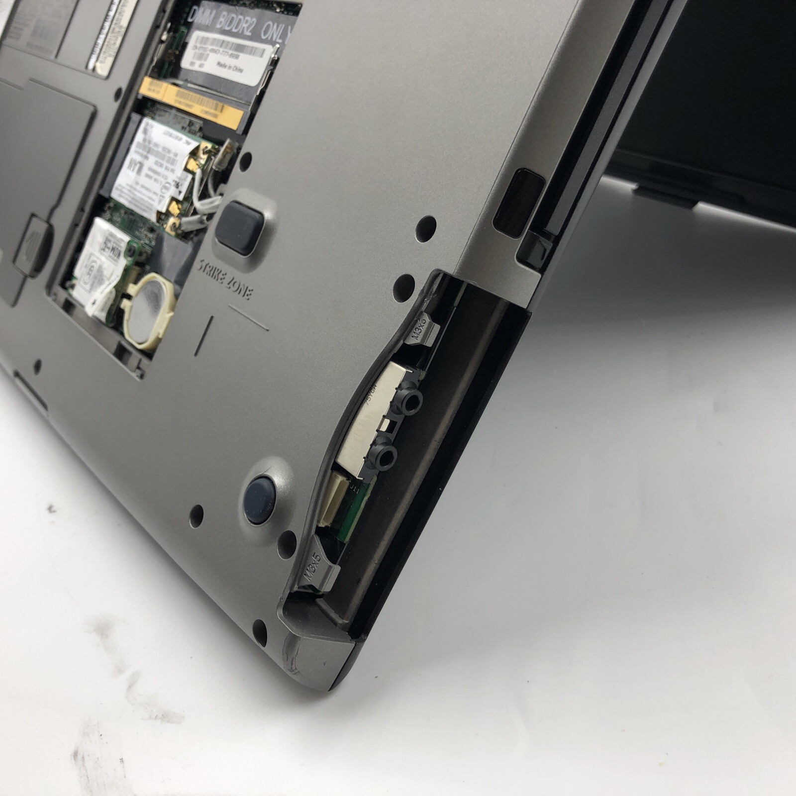 Dell Latitude D520 Intel Core 2 Duo 06F2 1.66GHZ 1GB NO HDD/OS Bad Battery PARTS