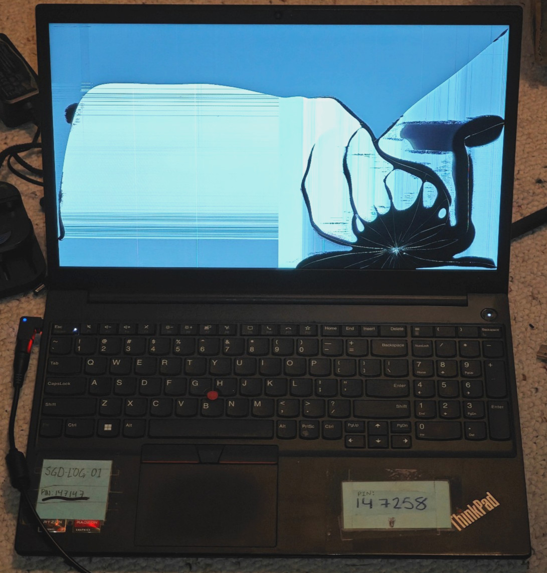 Lenovo ThinkPad E15 Gen 4; NO SSD, 4GB RAM, AMD Ryzen 3 5000; BROKEN SCREEN