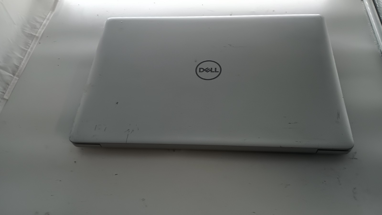 Inspiron5570 w/charger.i7-8550U.16GB.500GB SSD.15.6″FHD.W11