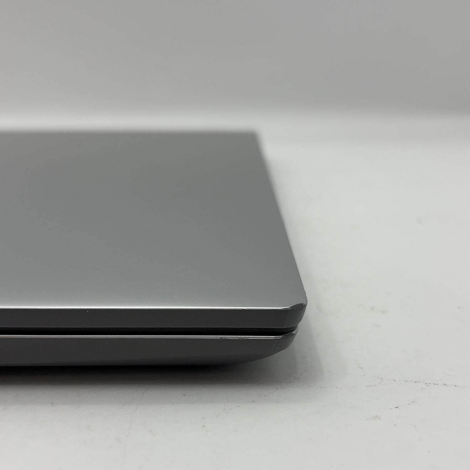 Lenovo IdeaPad 1 MMC 14″ Pentium Silver N6000 1.1GHz 4GB RAM 128GB SSD
