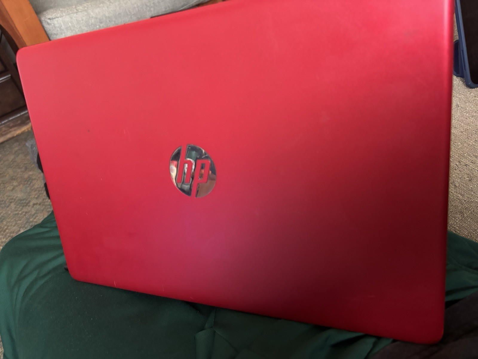 HP 15-FD0083WM 15.6″ (128GB SSD Intel Pentium N200 1.1GHz 4GB RAM) Laptop – Red