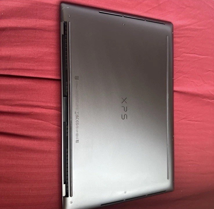 XPS 16 9640 Intel core i7 9750H 32gb ram custom spec 4060 graphics 1tb