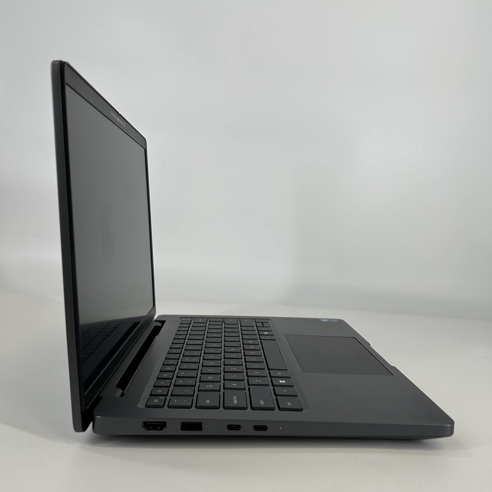 Dell Pro Max 14 MC14250 FHD+ 2.2 GHz Ultra 7 265H 32GB 512GB SSD Excellent