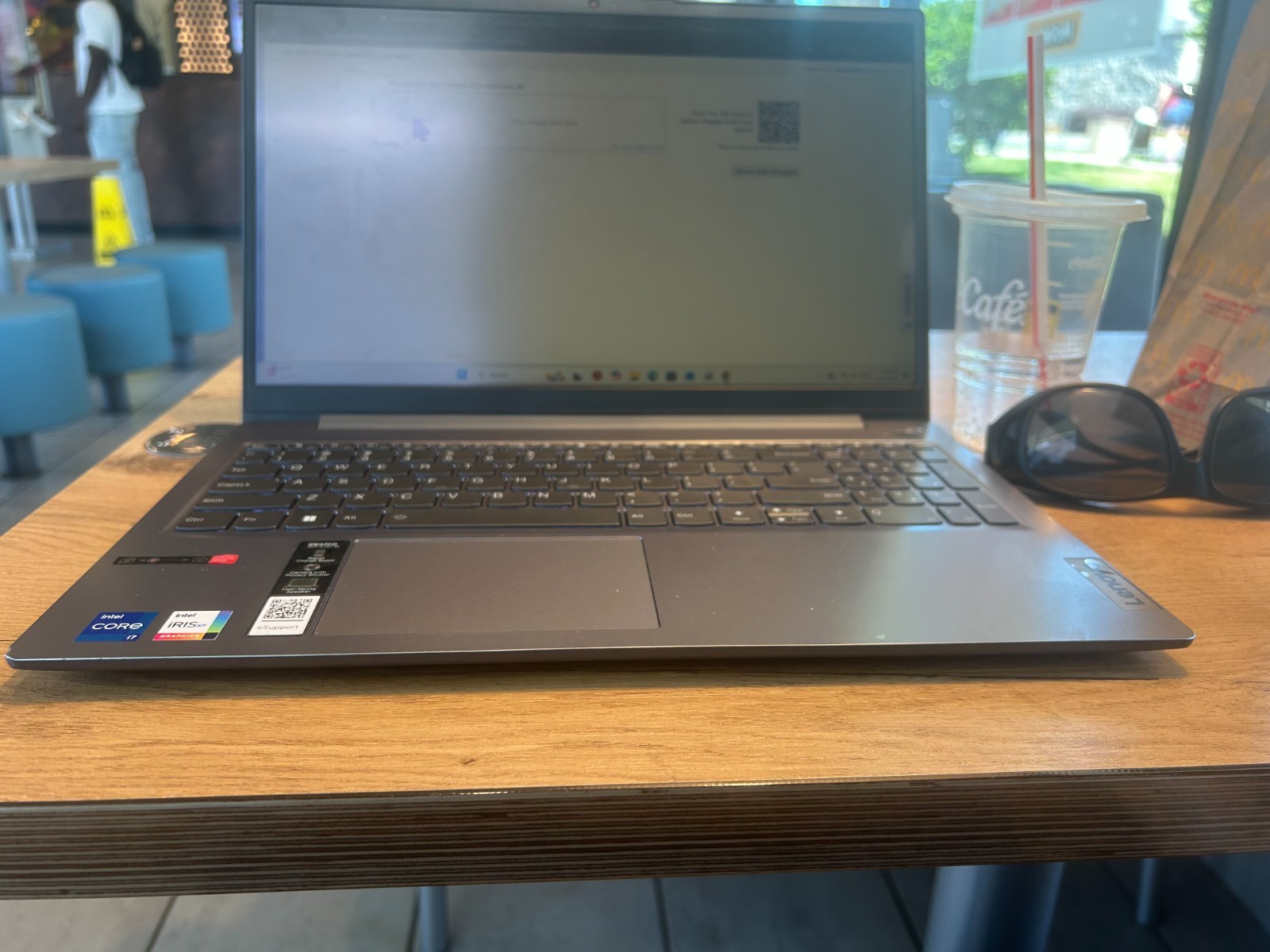 lenovo ideapad slim 3 15abr8