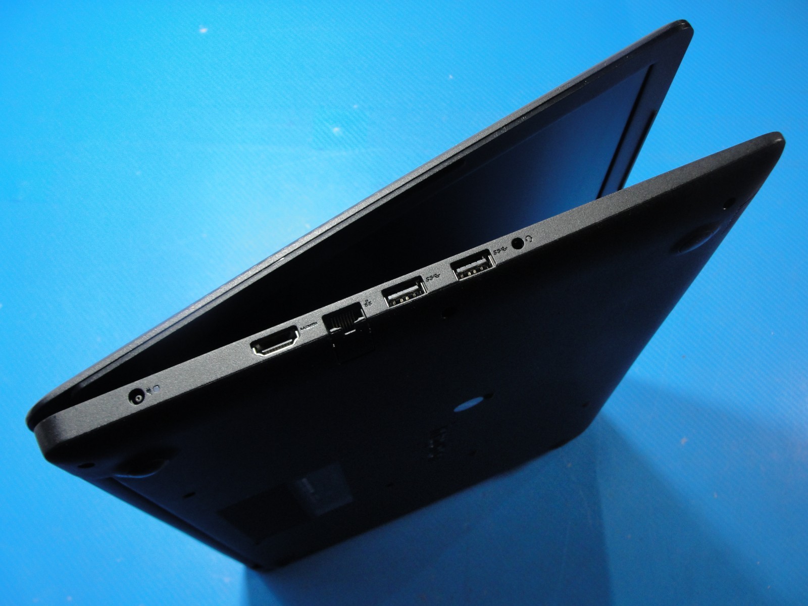 Dell Inspiron 3793 17″FHD Intel Core i3-1005G1 1.2GHz 8GB RAM 512GB SSD/1TB HDD