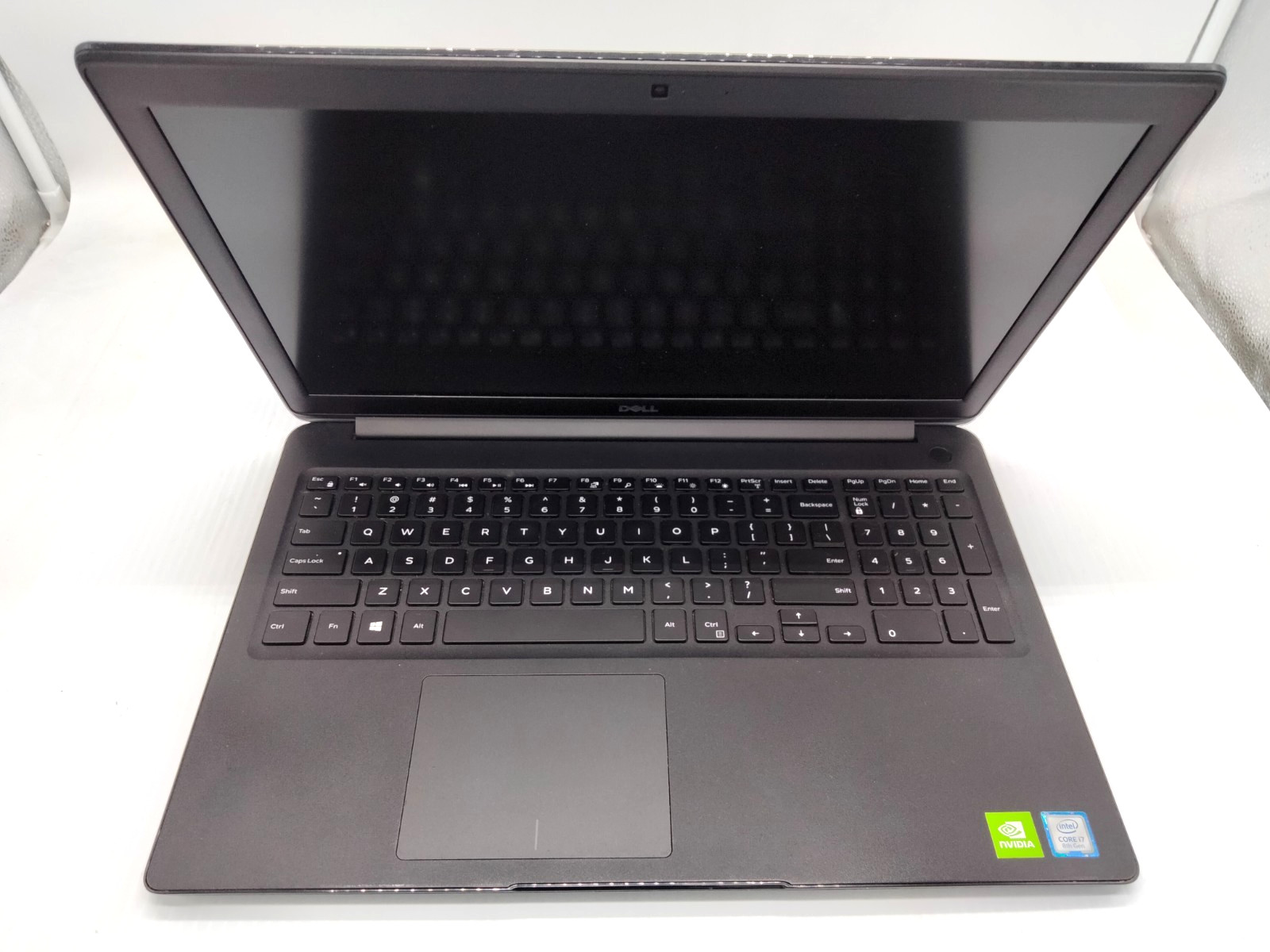 Dell Latitude 3500 15.6″ i7-8565U 1.80GHz No Ram No SSD laptop