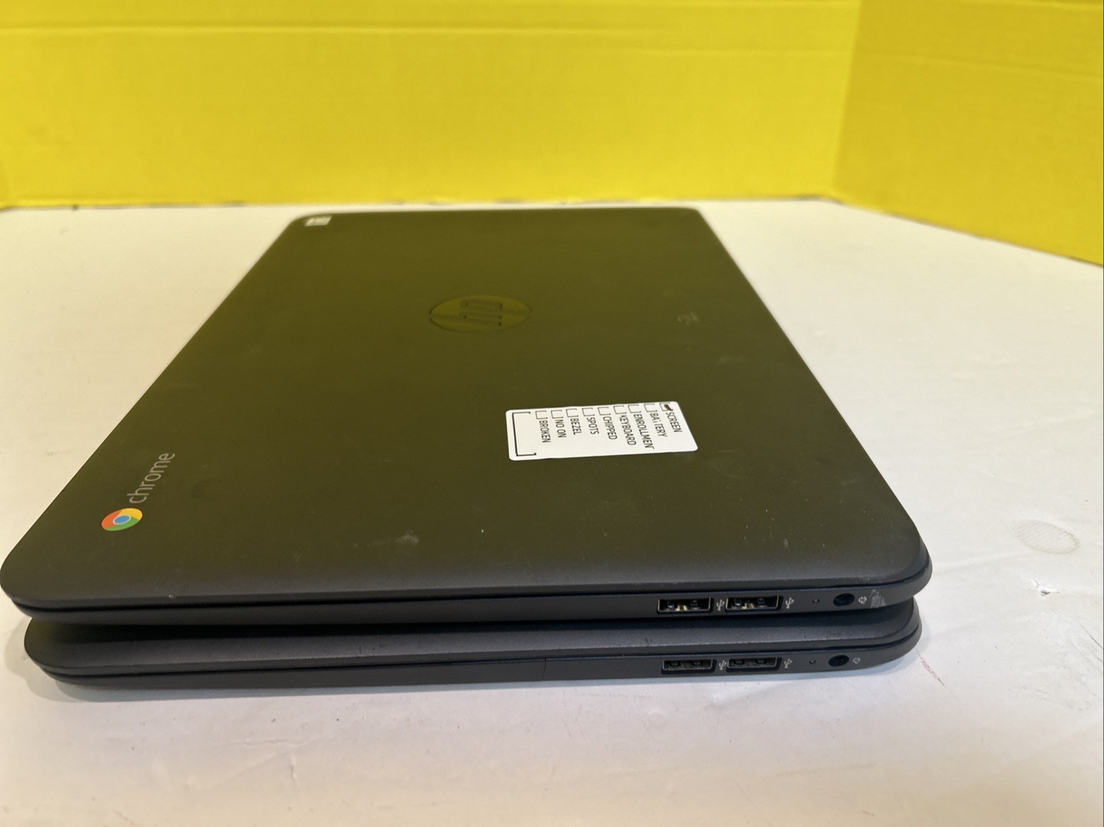Lot of 2 HP Chromebook 14 G4 14″ For Parts Repair No Chargers