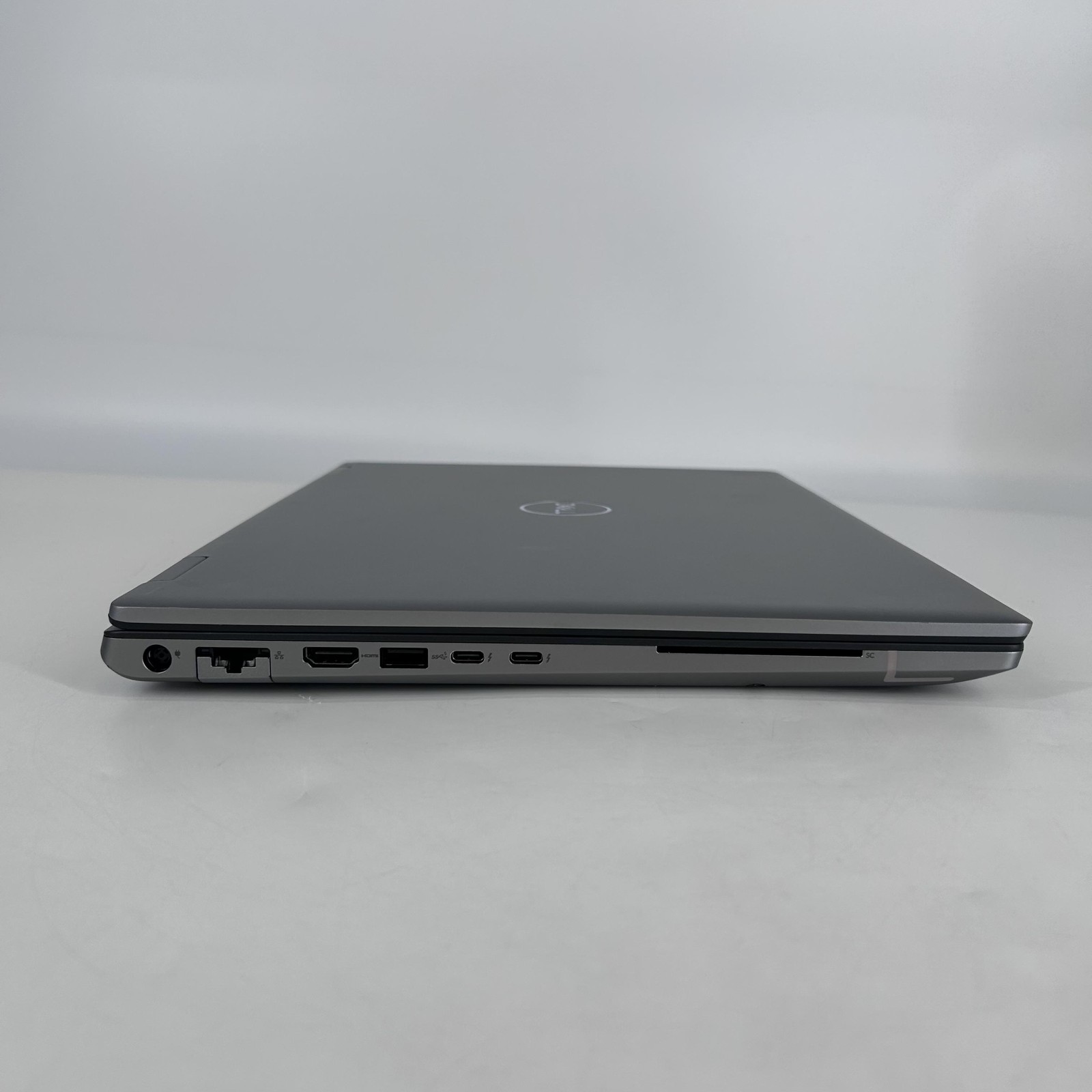 Dell Precision 7680 16 FHD+ 2.6 GHz i5-13600HX 16GB 256GB SSD NVIDIA RTX A1000
