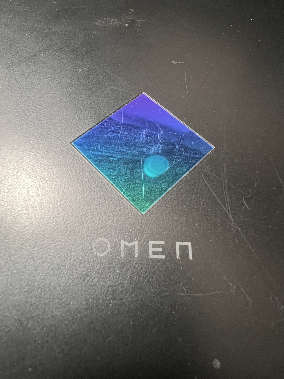 HP Omen 15-EK0013DX 15.6″ i7-10750H 2.6GHz 16GB 1TB GeForce RTX 2060 DESCRIPTION