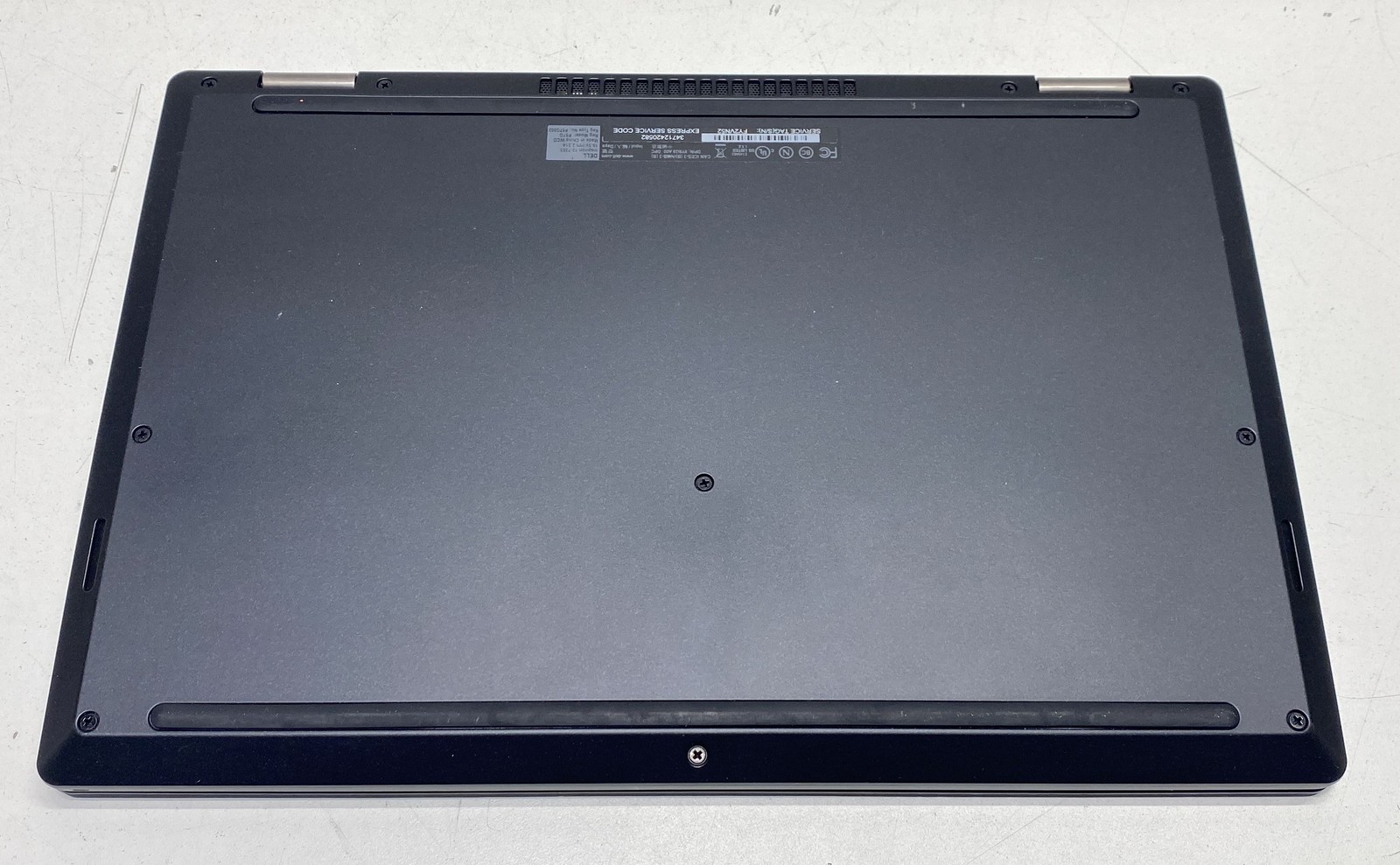 Dell Inspiron 13-7353 – 13.3″ Intel Core i5 Processor Windows 10