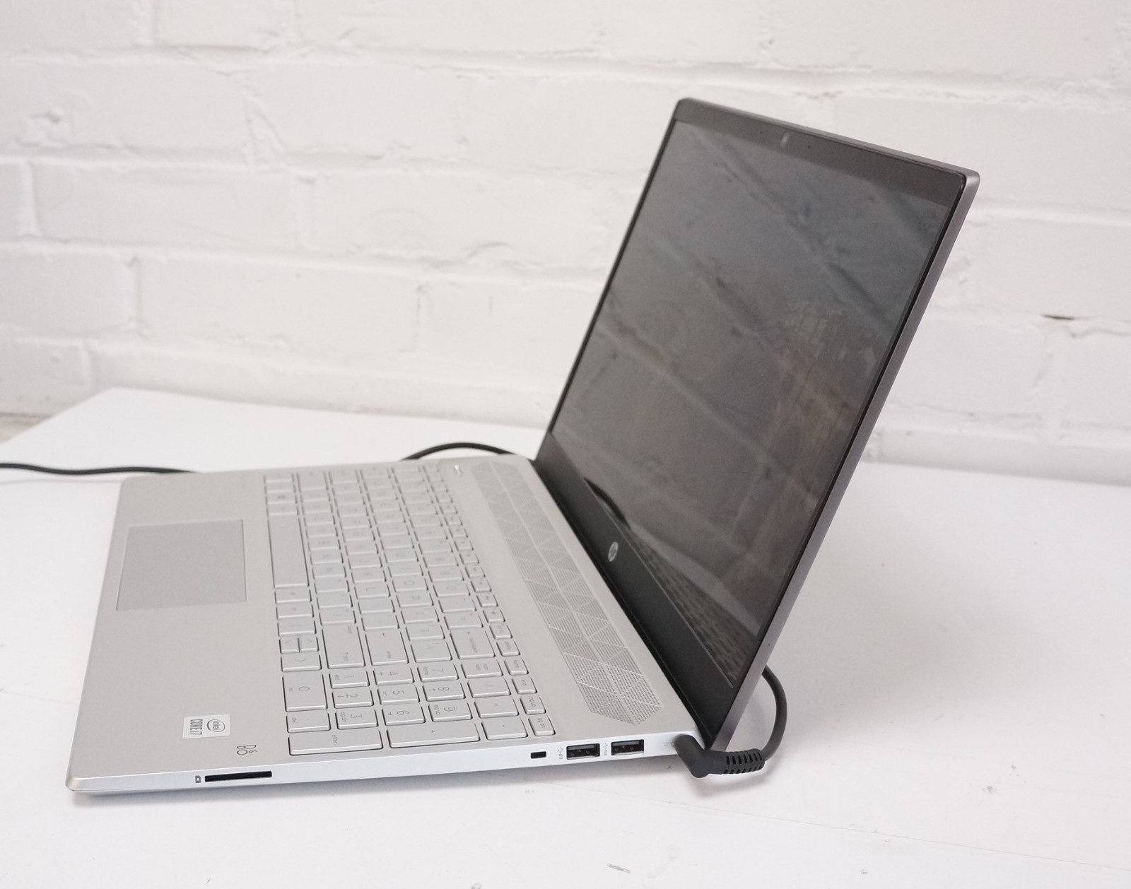 HP Pavilion 15-cs3xxx Laptop Intel i7-1065G7 8GB RAM 932GB HDD Windows PC