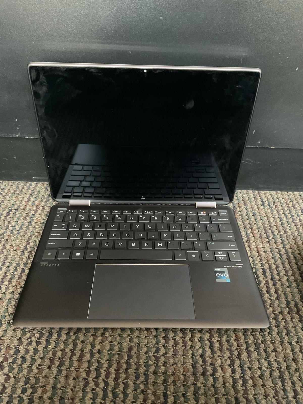 HP Spectre X360 2-in-1 14-EF0XXX 13.5″ Touch i7-1255U 16GB RAM 512GB SSD
