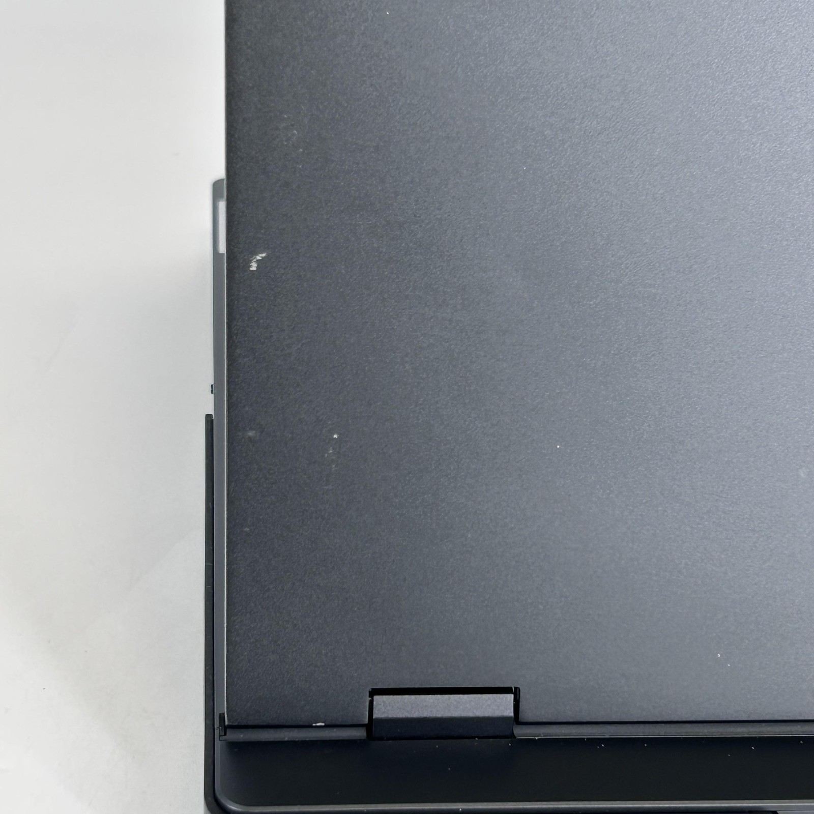 Lenovo Legion Pro 7i Gen 8 16 240Hz QHD+ 2.2GHz i9-13900HX 32GB 1TB SSD RTX 4080