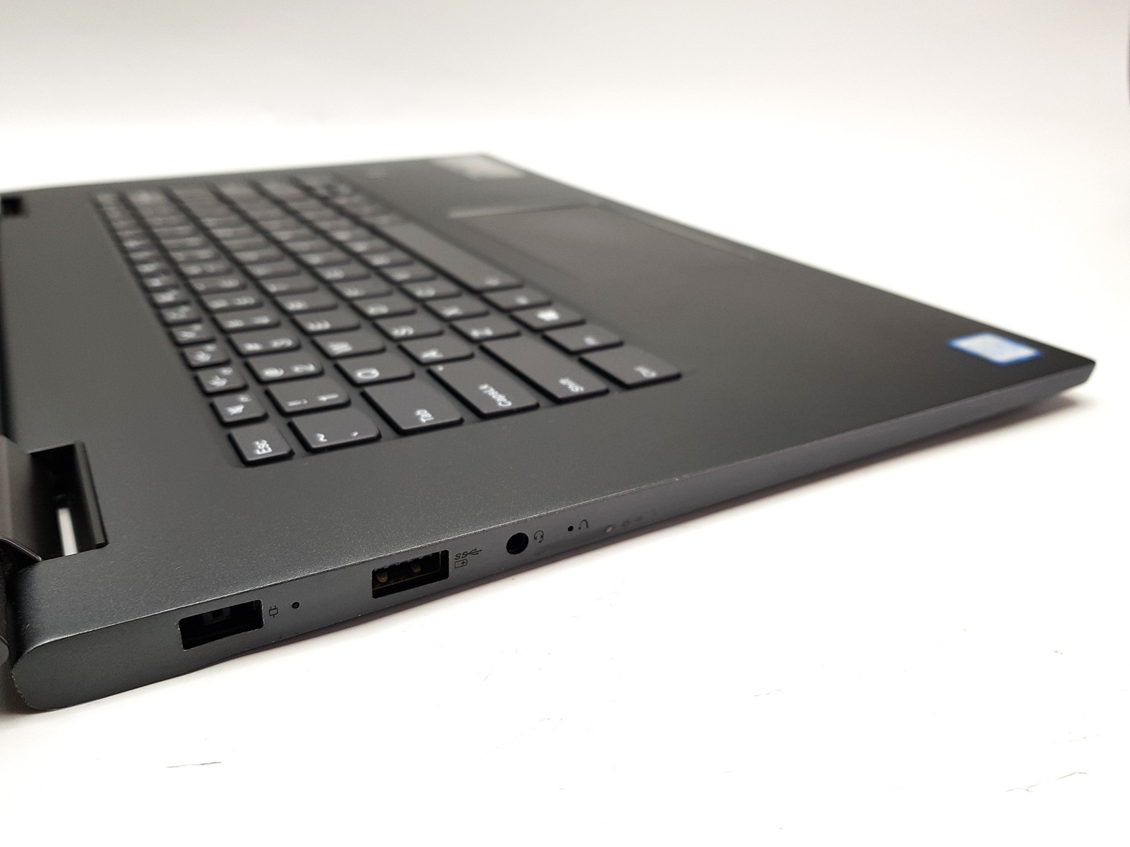 Lenovo Yoga 730-15IKB 15.6″ i5-8250U 16GB RAM 256GB SSD Win11 Home Touch 2-in-1
