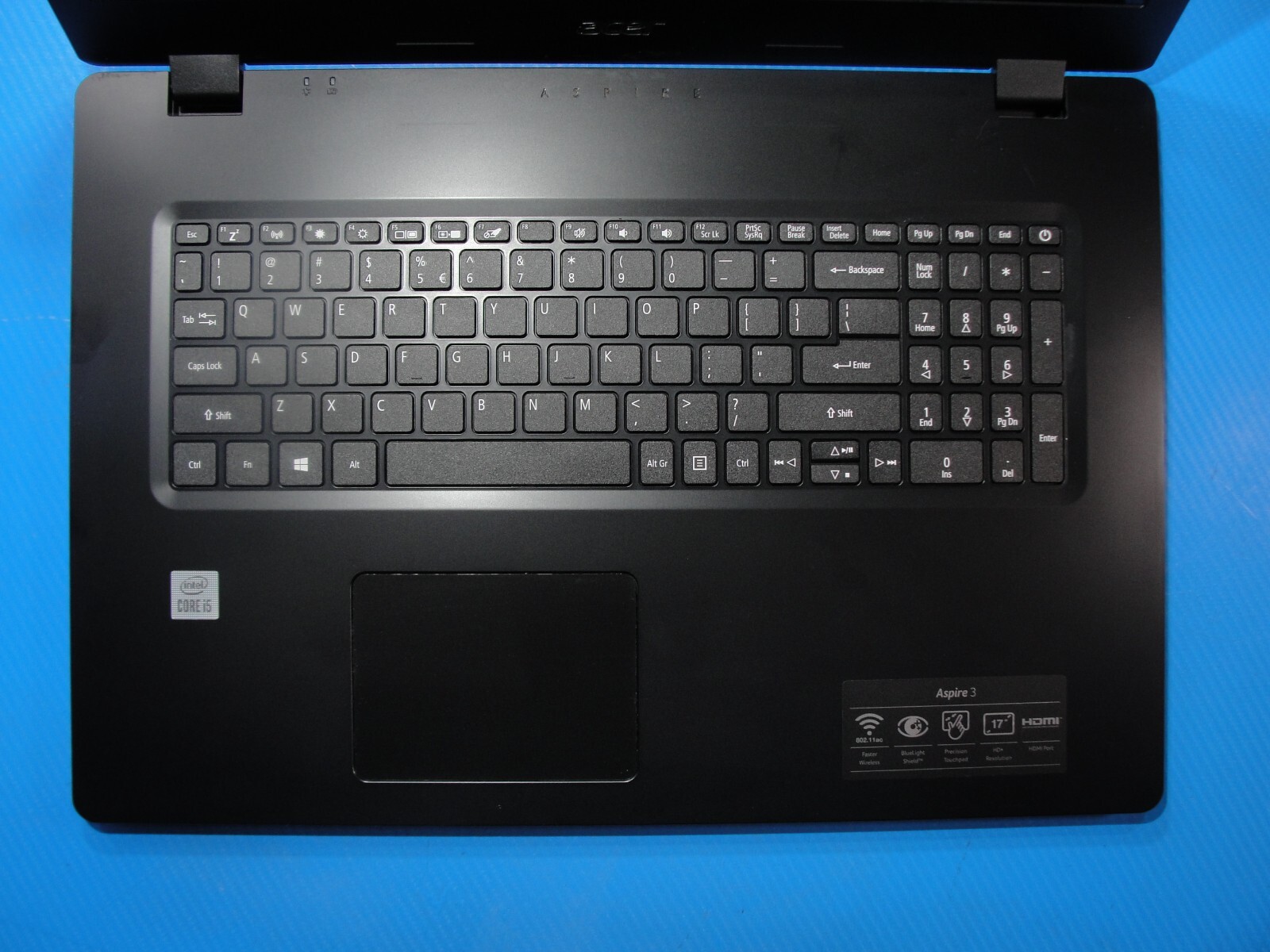 Acer Aspire 3 A317-52-569E 17.3” HD Intel Core i5-1035G1 1GHz 8GB 1TB HDD+Charge