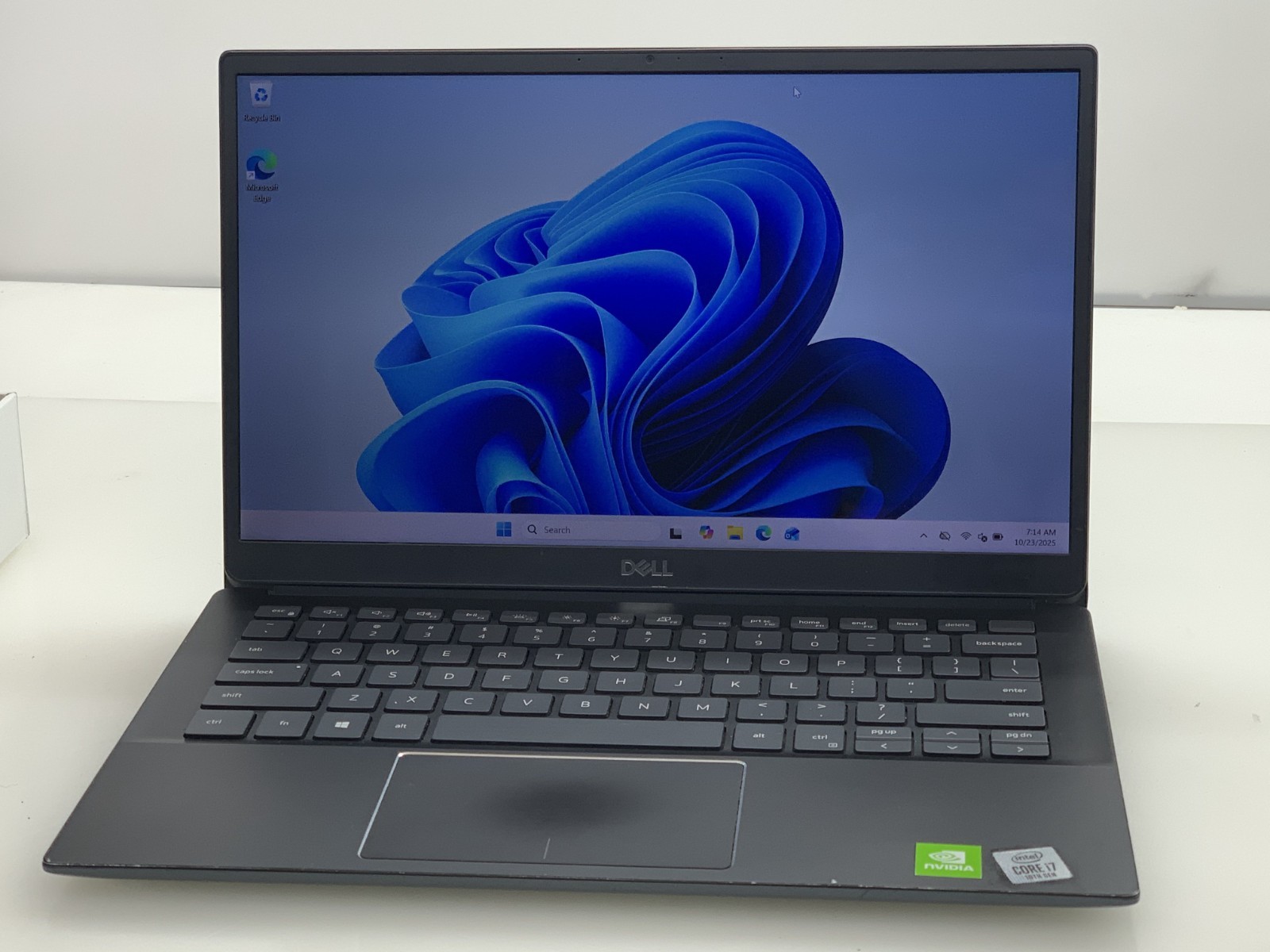 DELL VOSTRO 5391 i7-10510U@ 1.80GHz 8GB RAM 256GB NVMe W11P WAC *READ