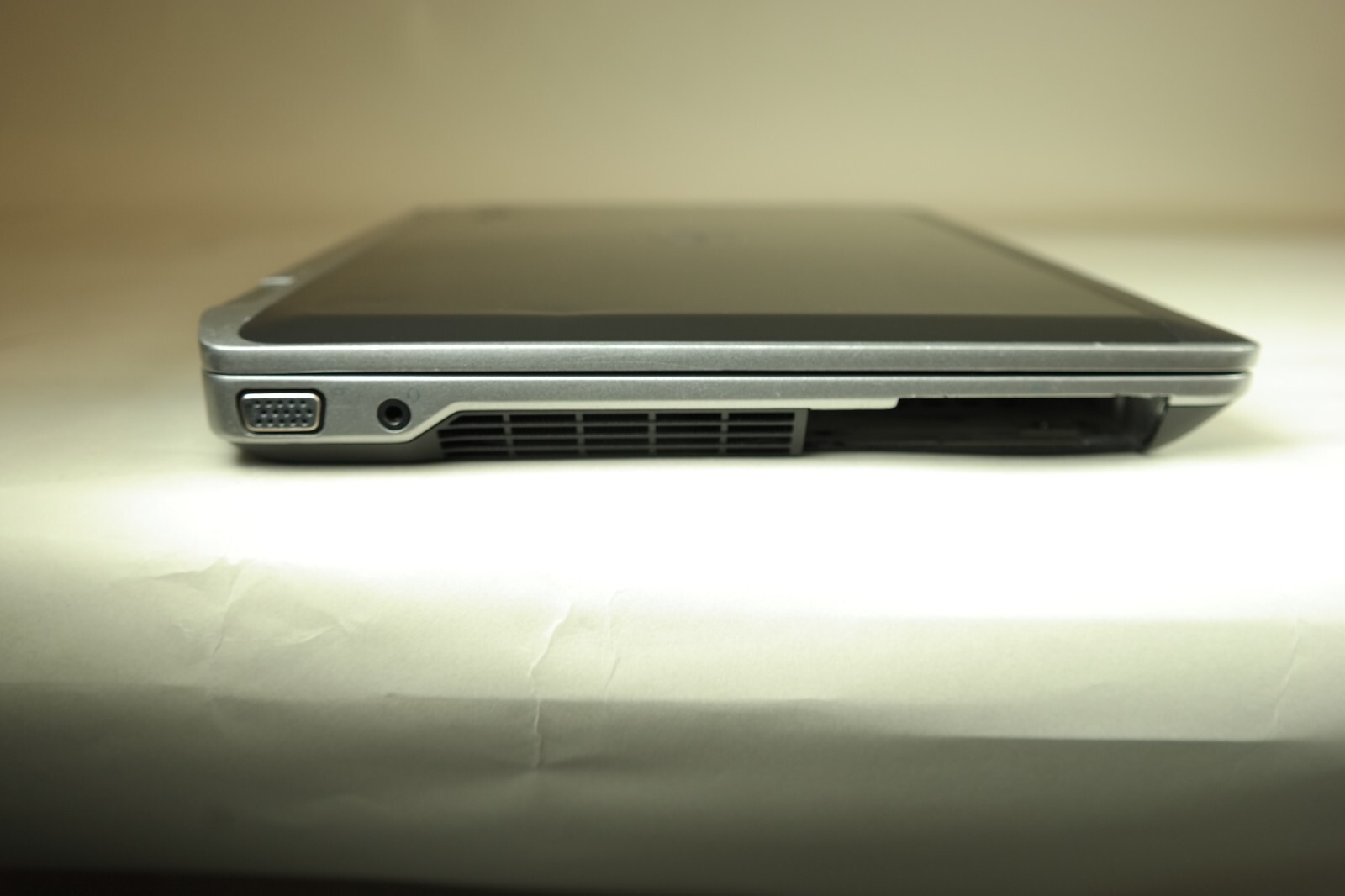 Dell Latitude E6320 Core i3-2310M -FOR PARTS ONLY