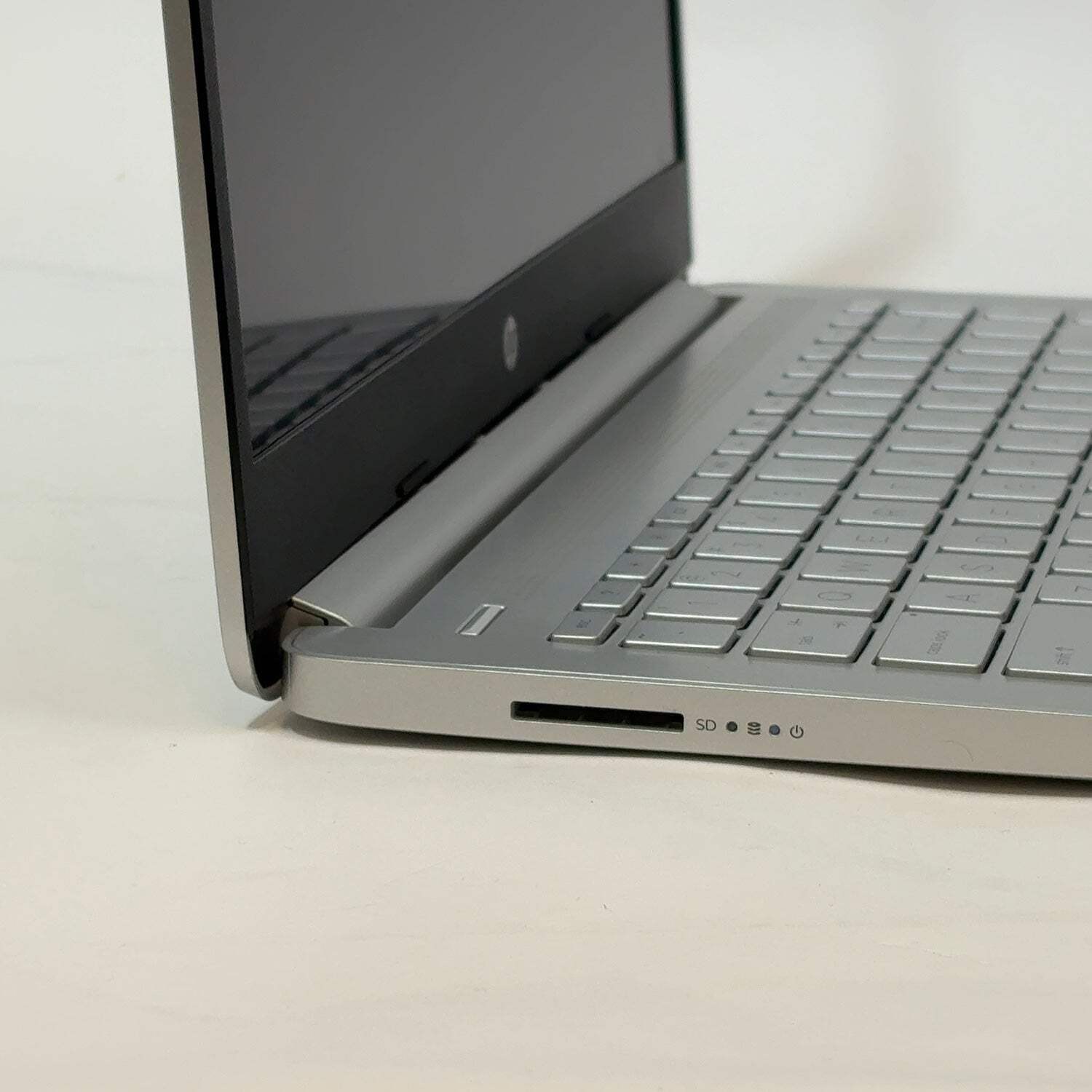 HP Laptop 14-DQ0711DS 14″ Celeron N4120 1.1GHz 4GB RAM 64GB
